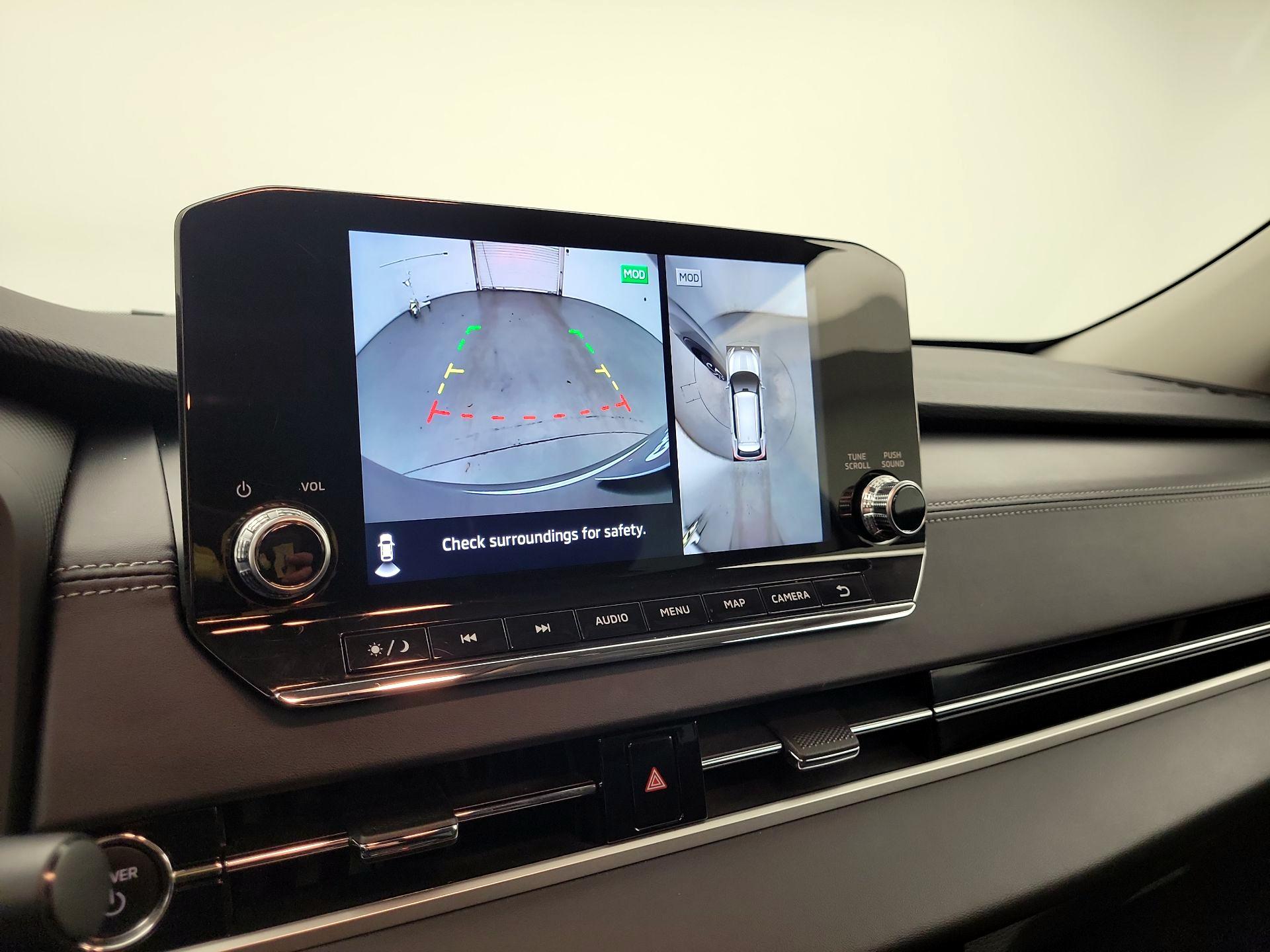 Thumbnail: 2023 Mitsubishi Outlander - 14