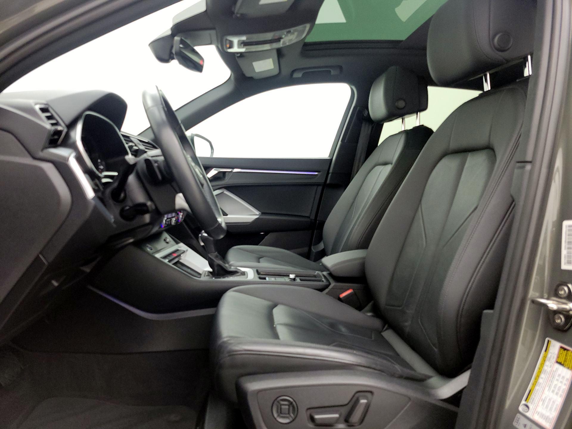 Thumbnail: 2022 Audi Q3 - 11