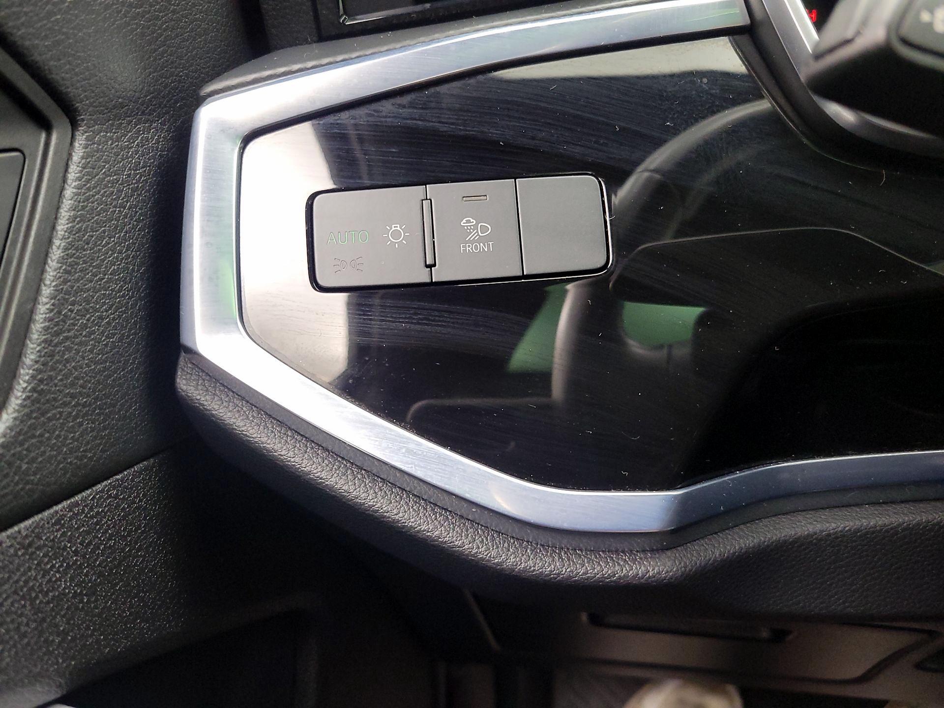 Thumbnail: 2022 Audi Q3 - 13