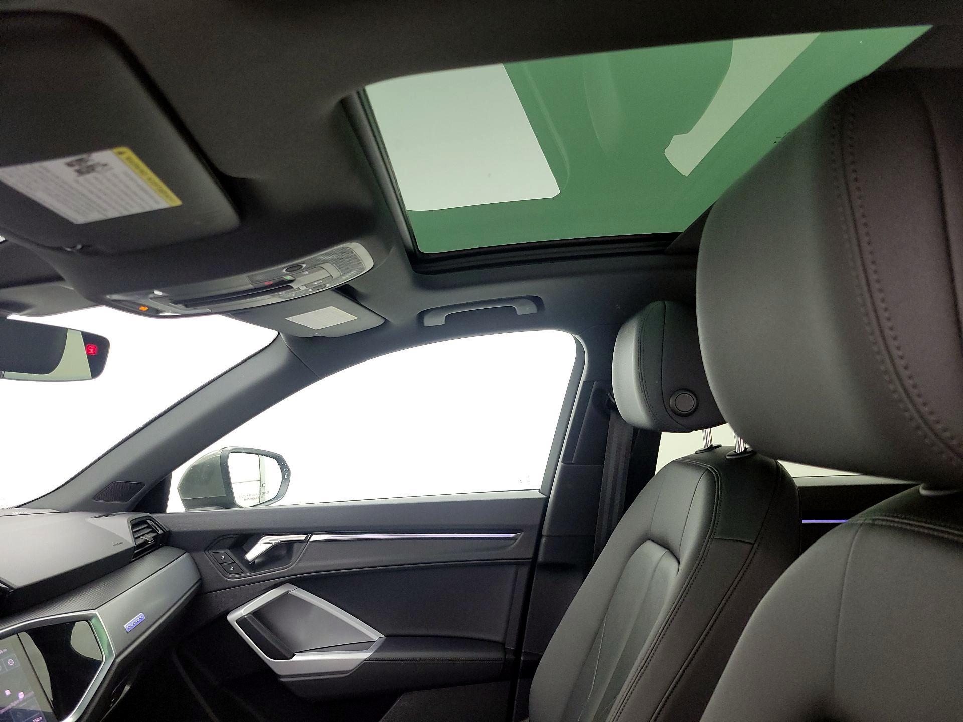 Thumbnail: 2022 Audi Q3 - 20