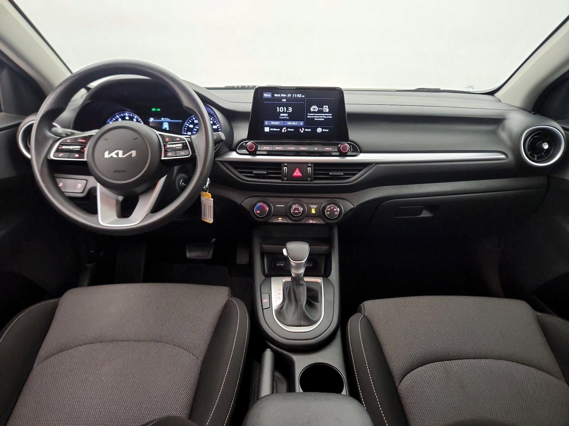 Thumbnail: 2023 Kia Forte - 9