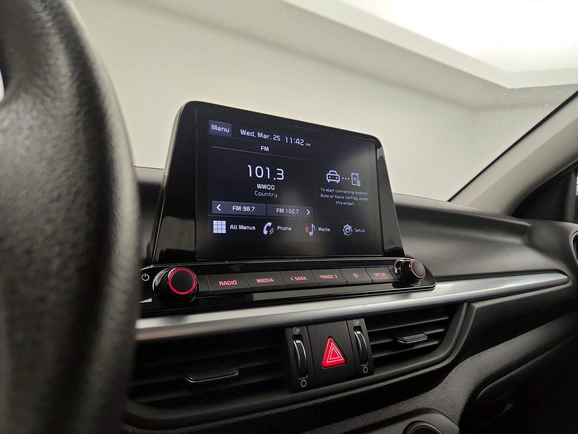 Thumbnail: 2023 Kia Forte - 15