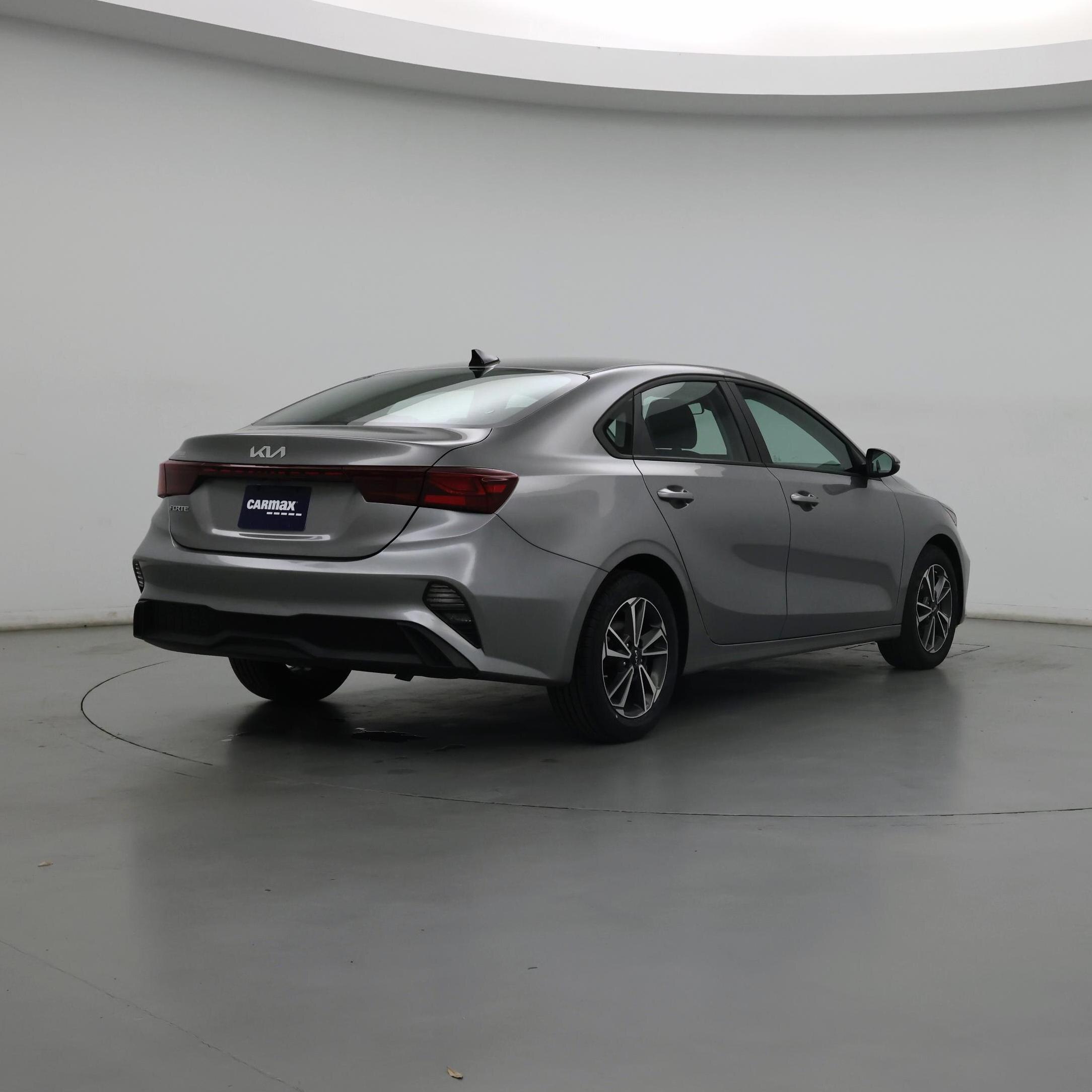 Thumbnail: 2023 Kia Forte - 8