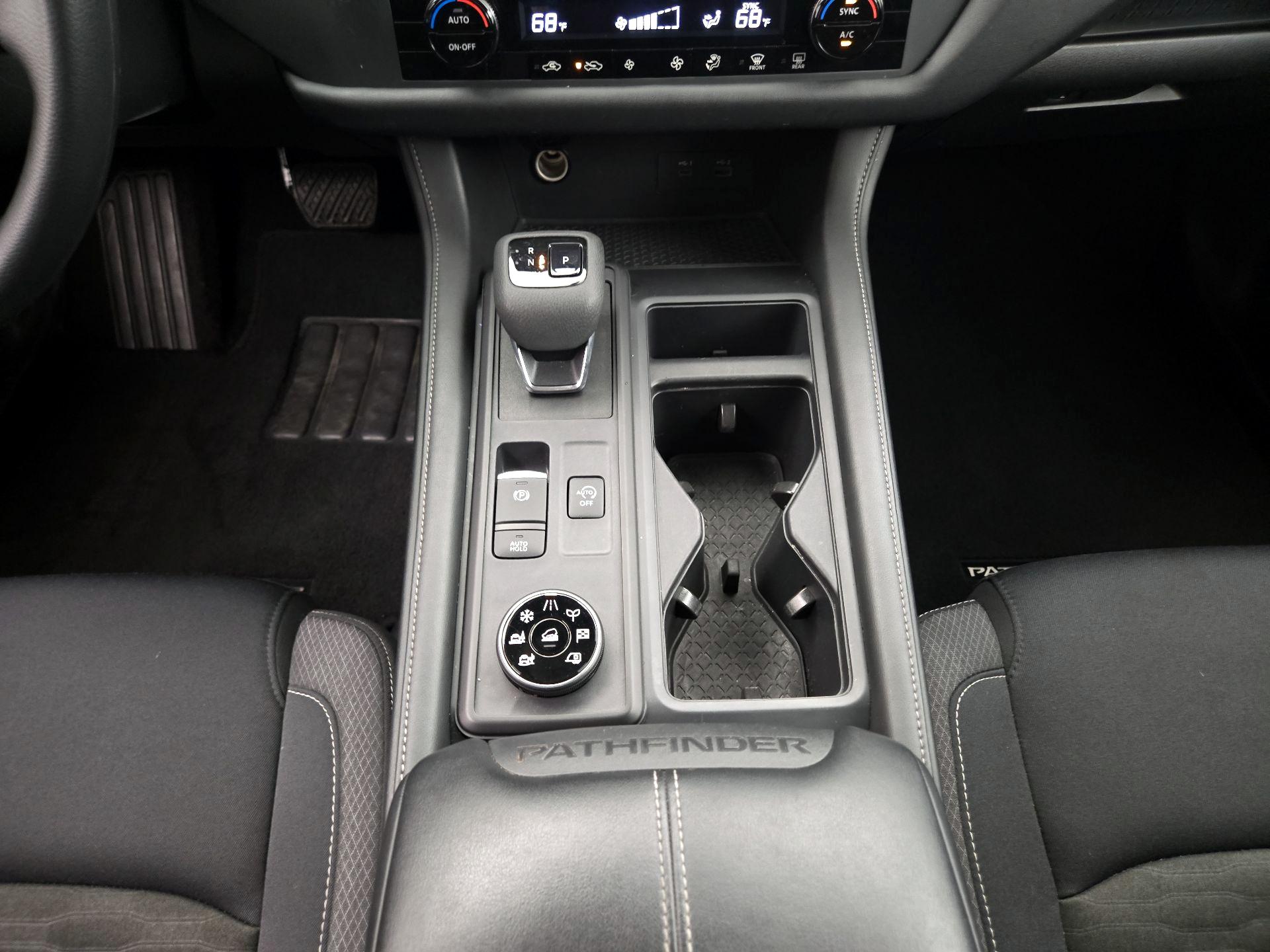 Thumbnail: 2024 Nissan Pathfinder - 17