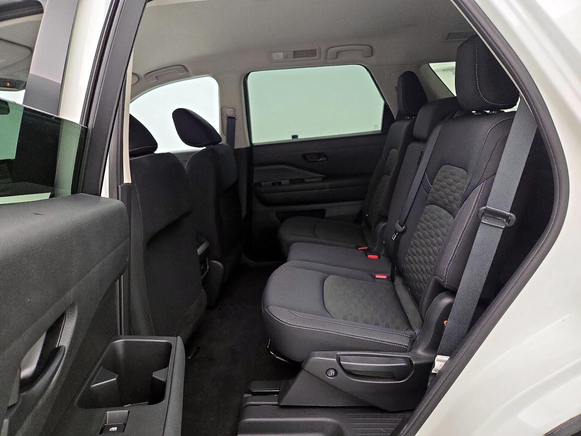 Thumbnail: 2024 Nissan Pathfinder - 19