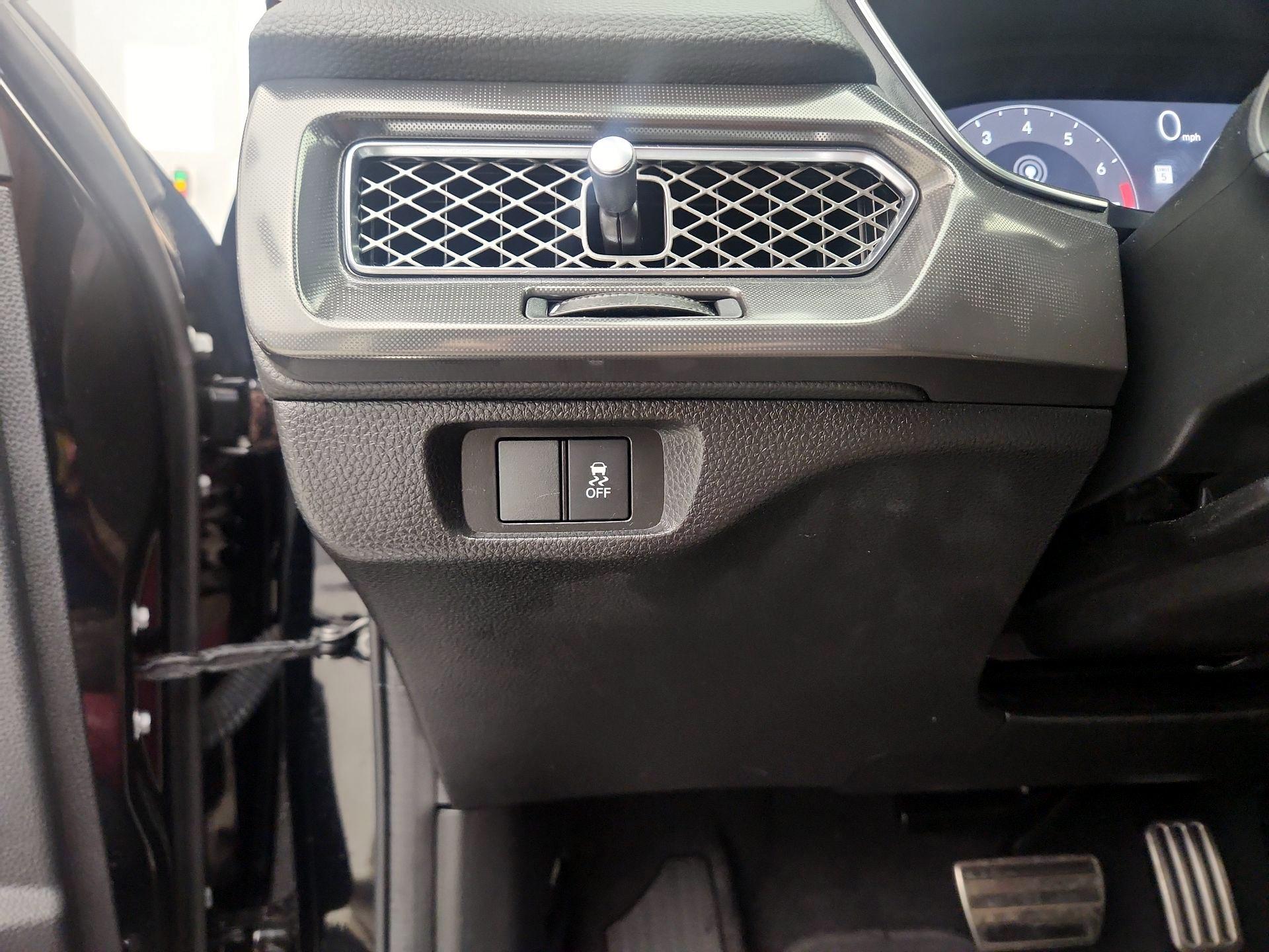 Thumbnail: 2023 Acura Integra - 13