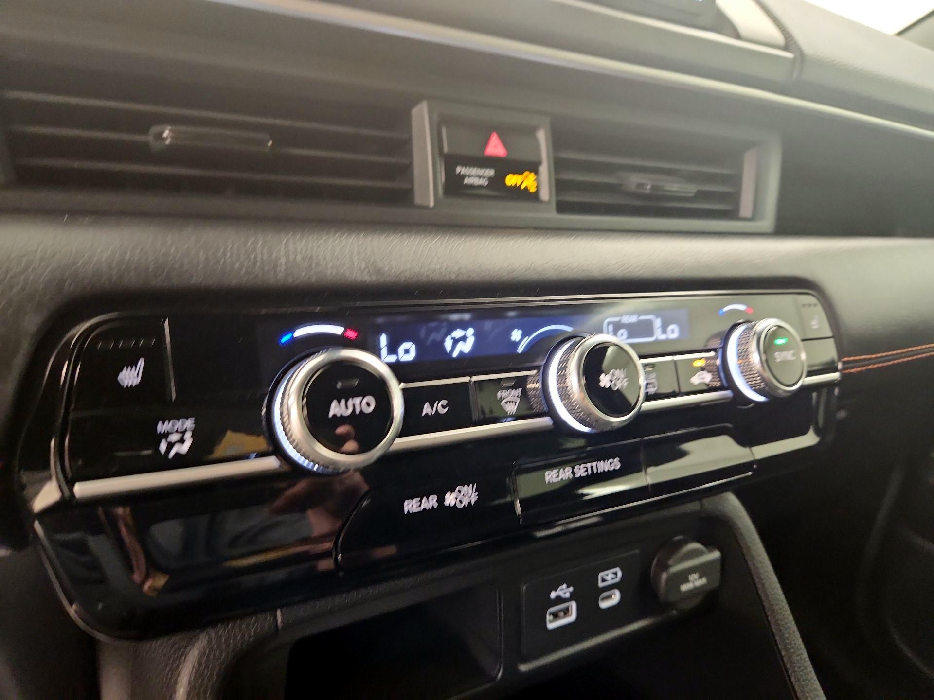 Thumbnail: 2025 Honda Pilot - 14