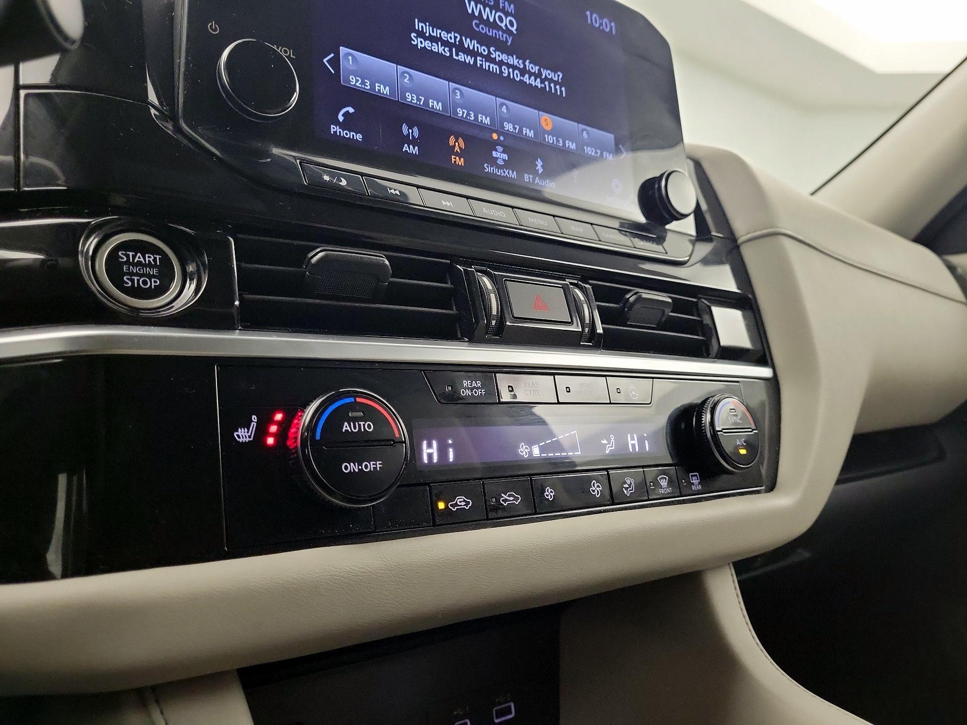 Thumbnail: 2022 Nissan Pathfinder - 17