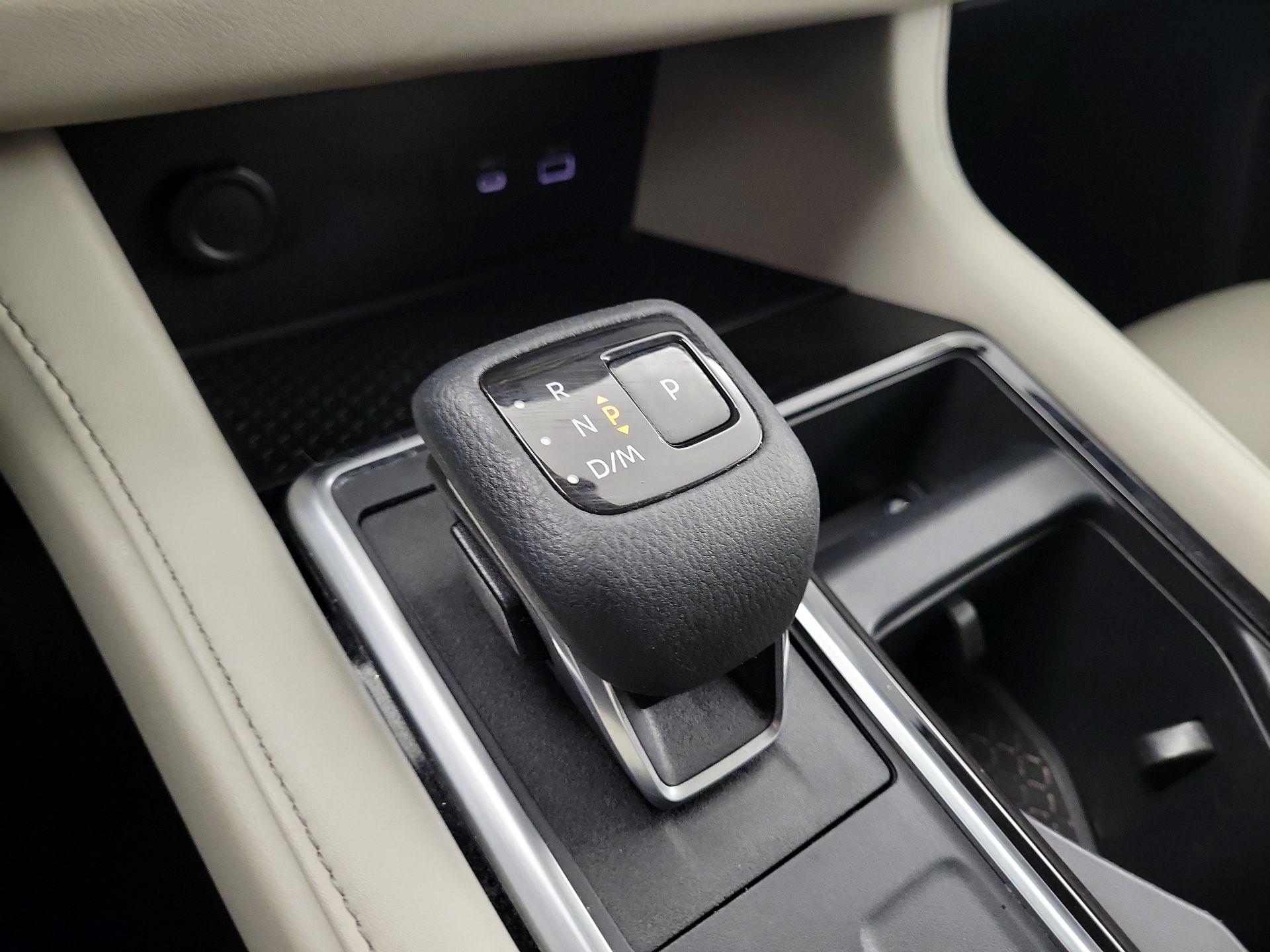 Thumbnail: 2022 Nissan Pathfinder - 18