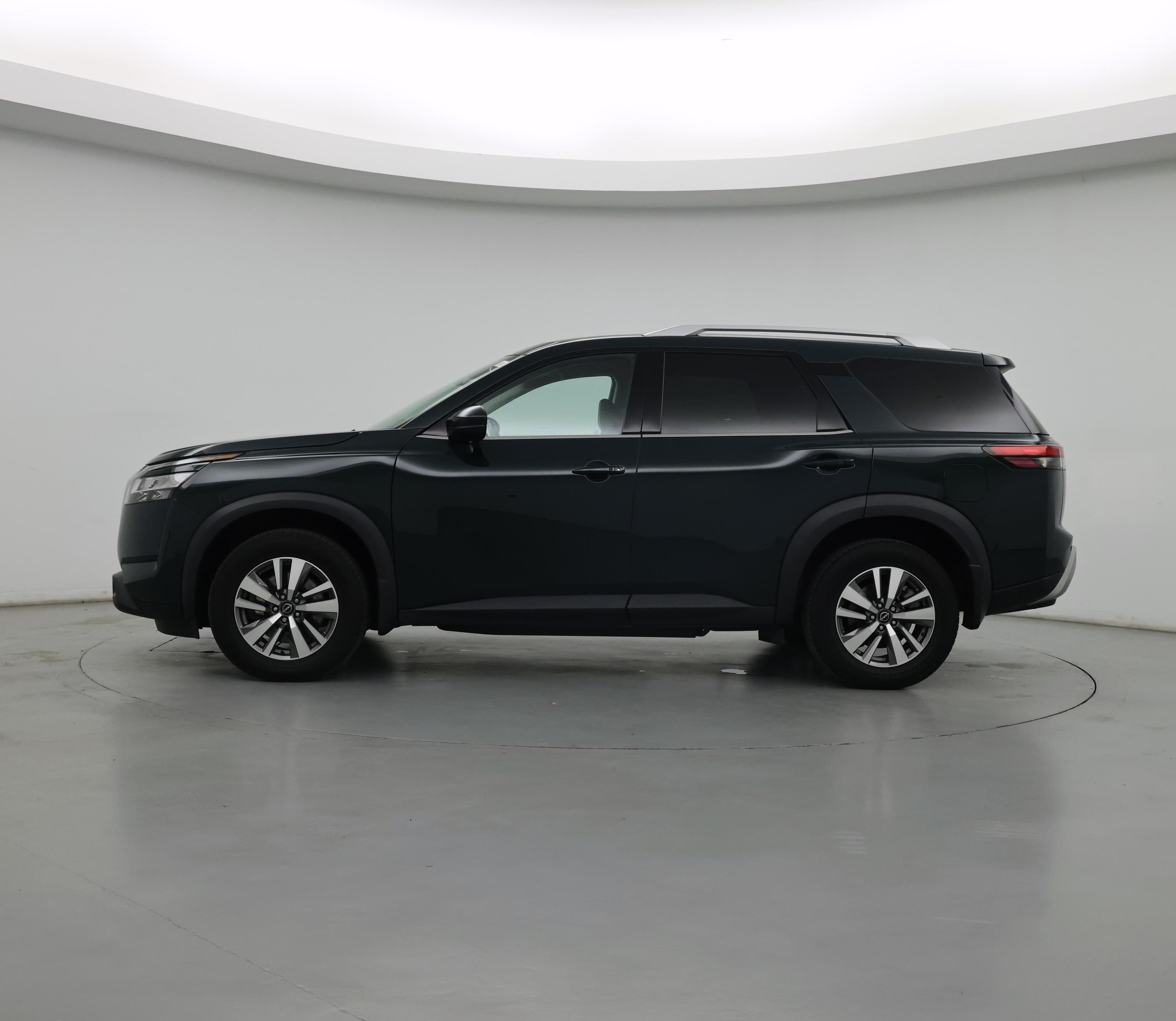 Thumbnail: 2022 Nissan Pathfinder - 3