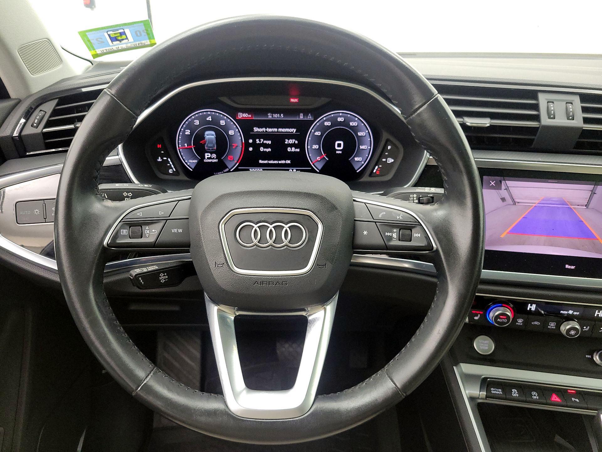 Thumbnail: 2020 Audi Q3 - 10