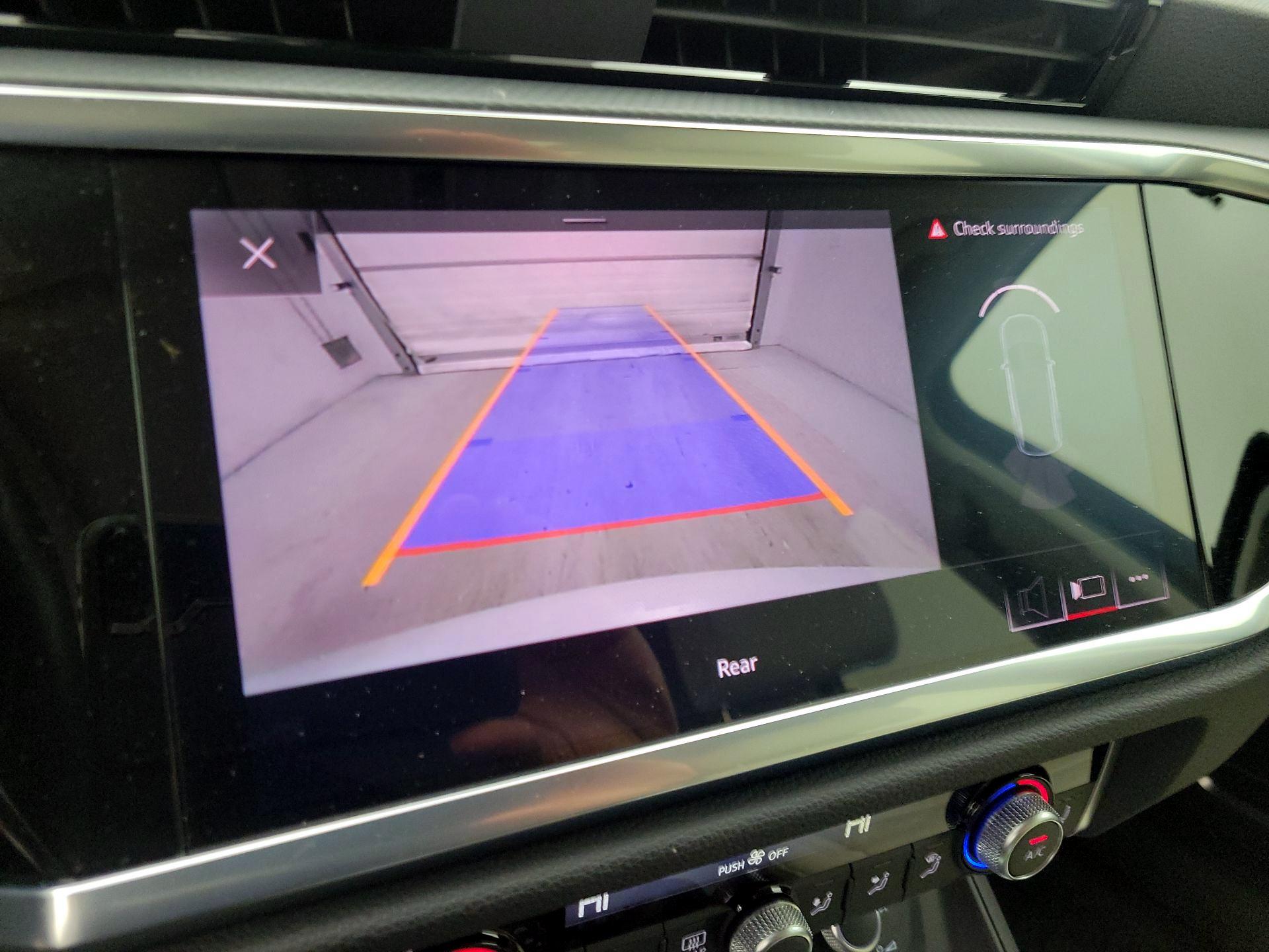 Thumbnail: 2020 Audi Q3 - 15