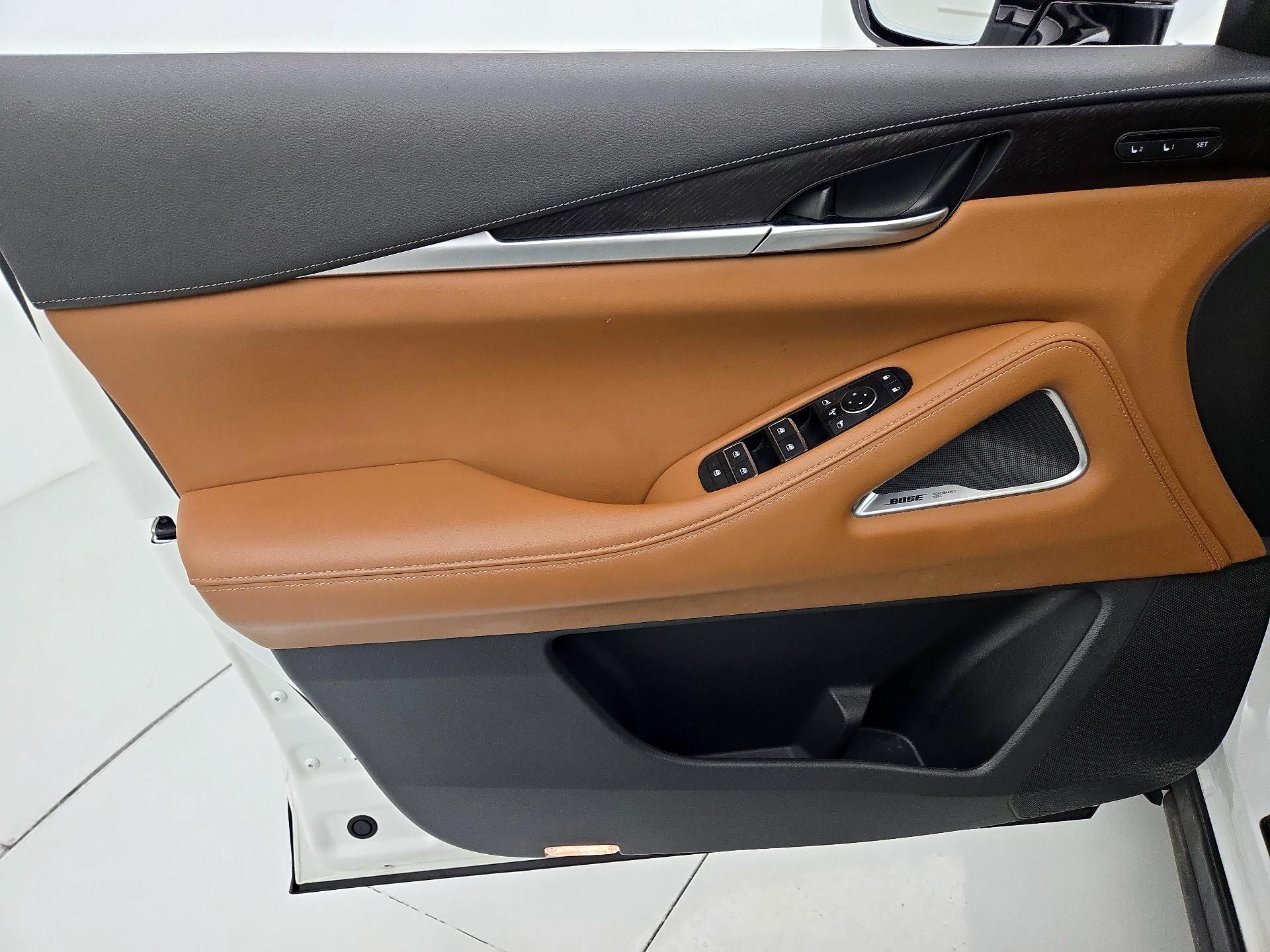 Thumbnail: 2023 INFINITI QX60 - 12