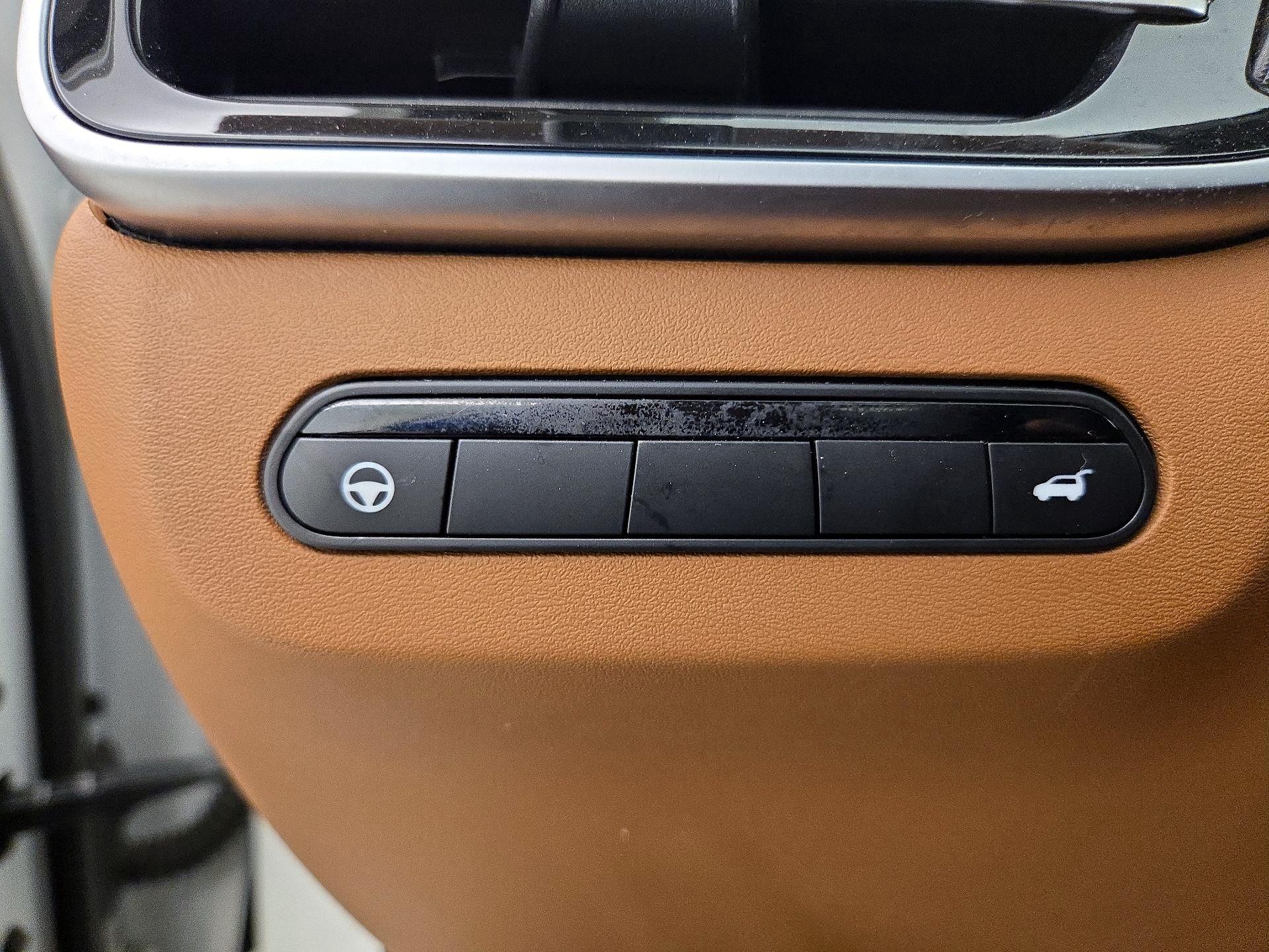 Thumbnail: 2023 INFINITI QX60 - 13