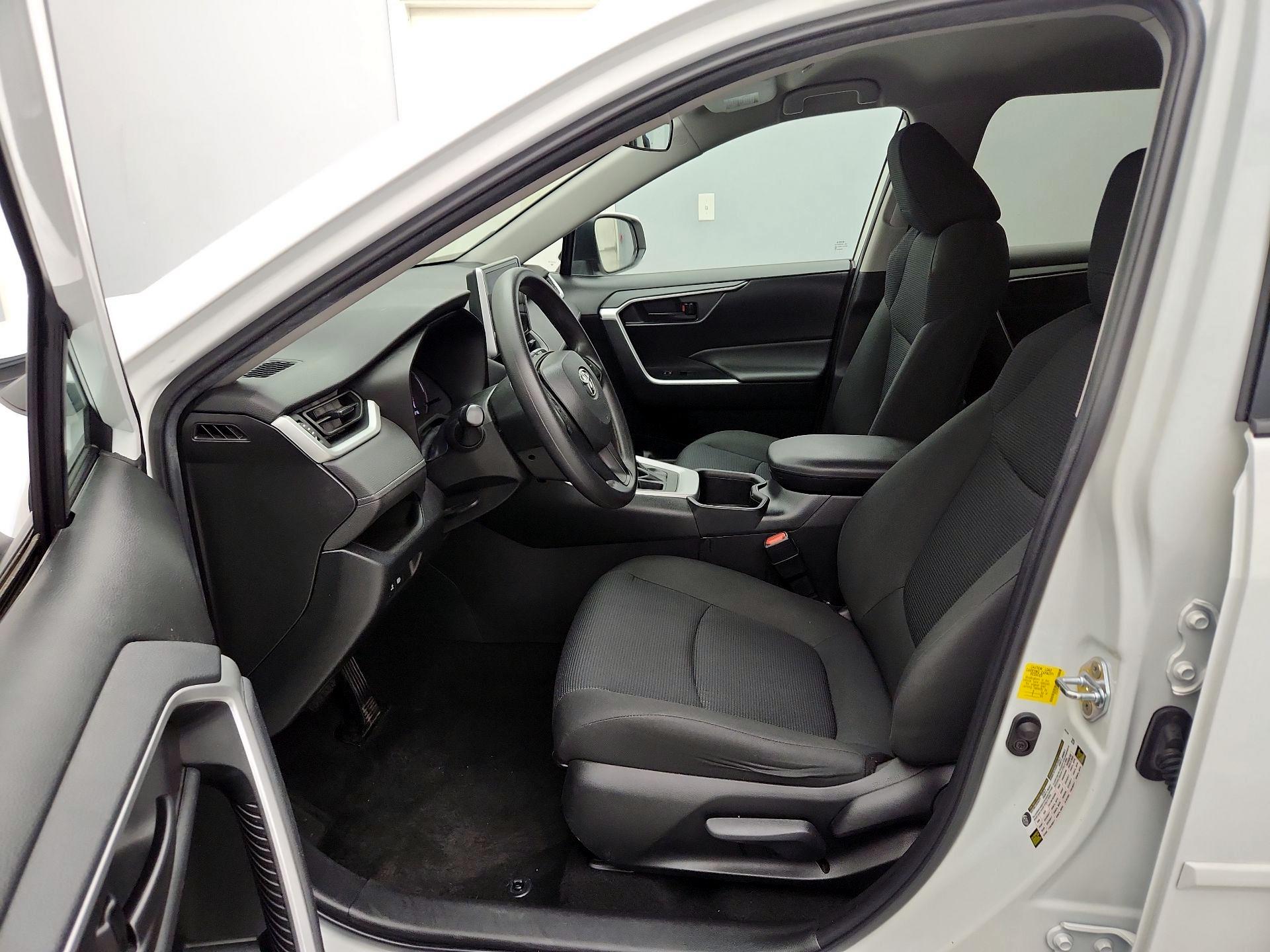 Thumbnail: 2023 Toyota RAV4 - 11