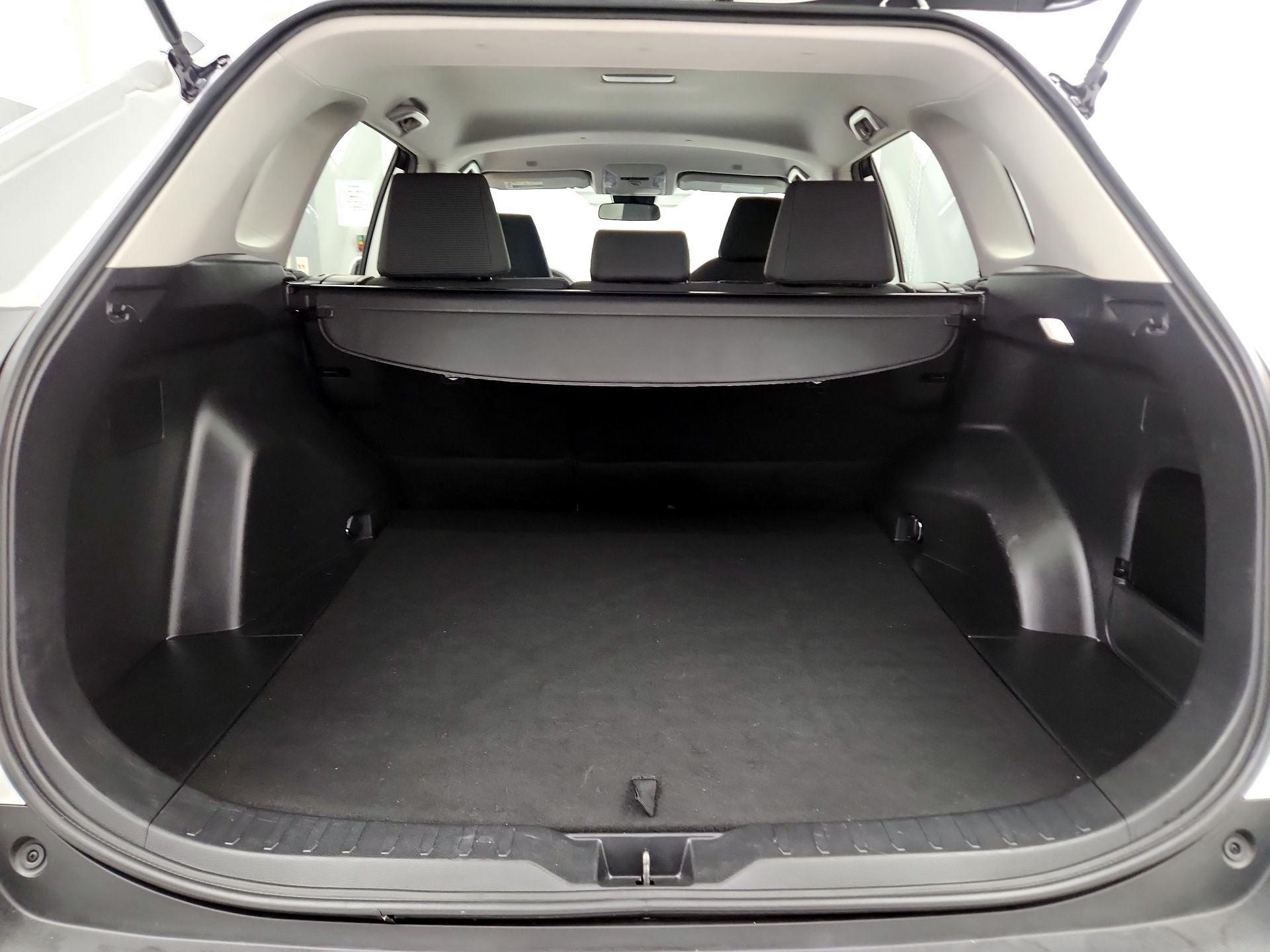 Thumbnail: 2023 Toyota RAV4 - 20