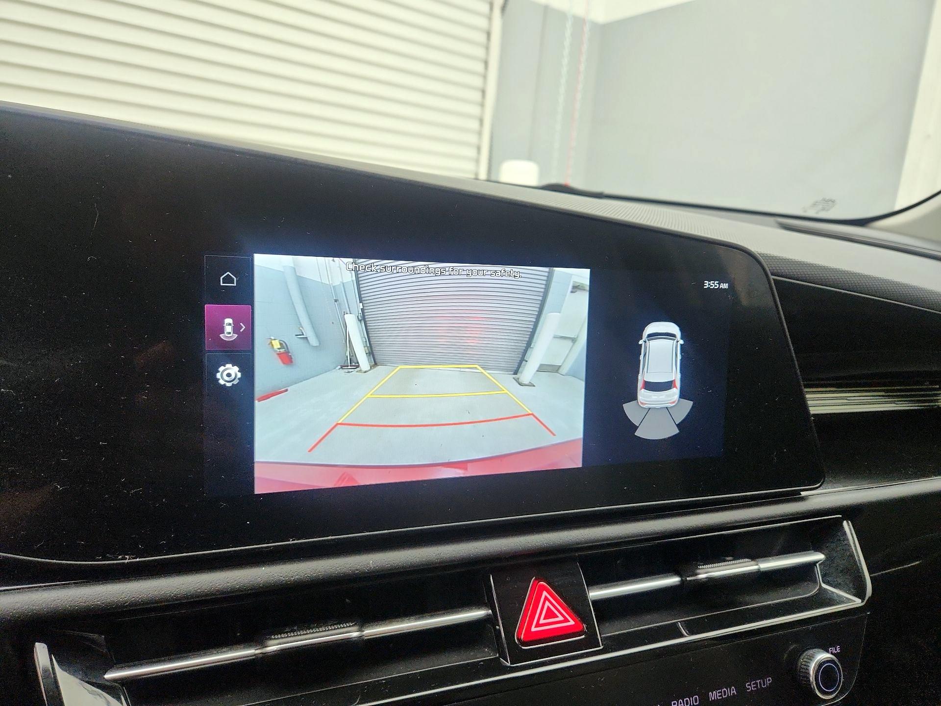 Thumbnail: 2023 Kia Niro - 15