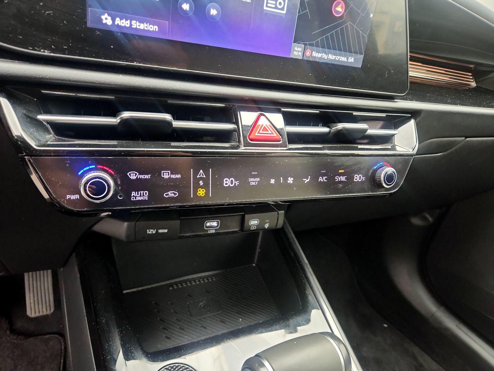 Thumbnail: 2023 Kia Niro - 17