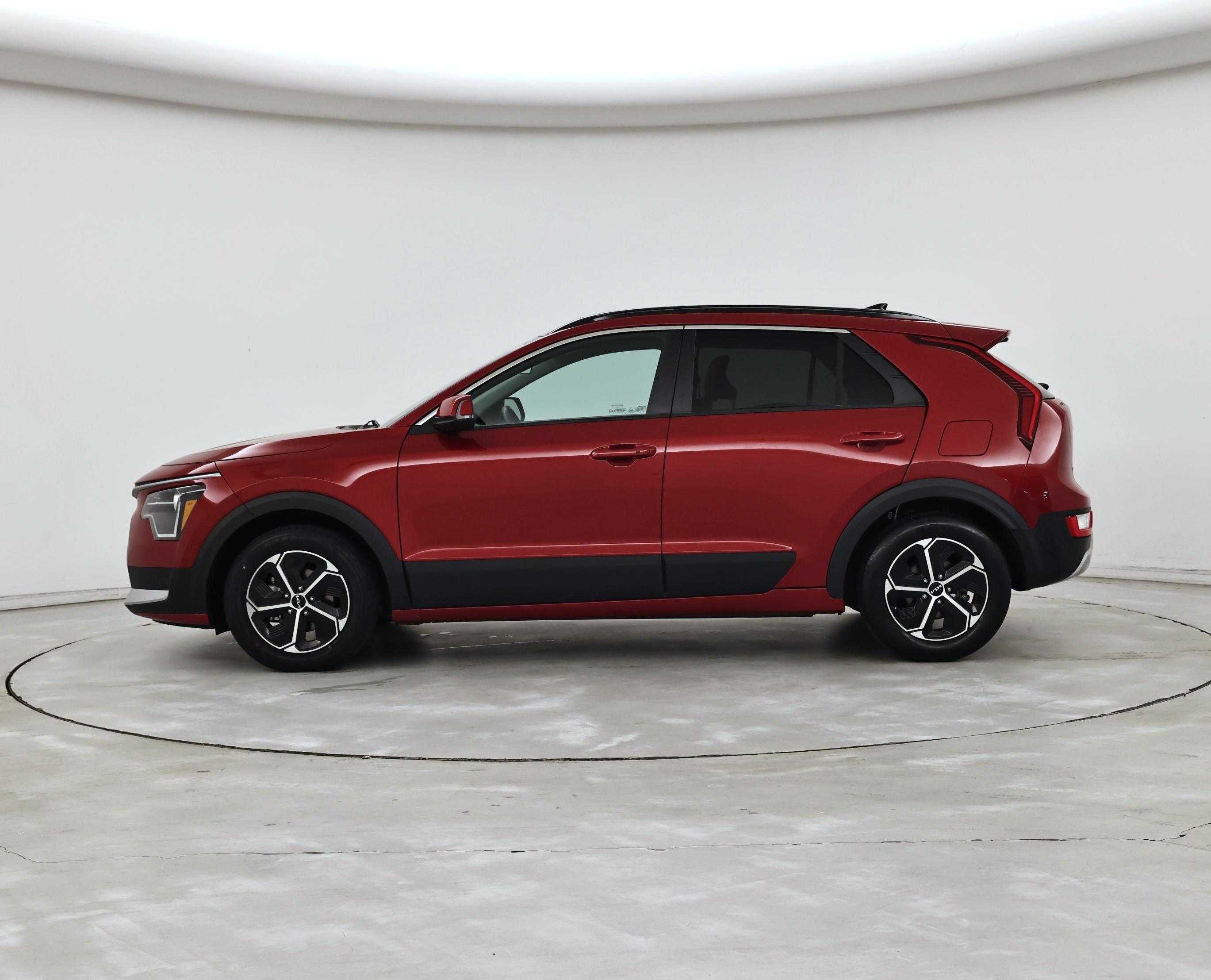 Thumbnail: 2023 Kia Niro - 3