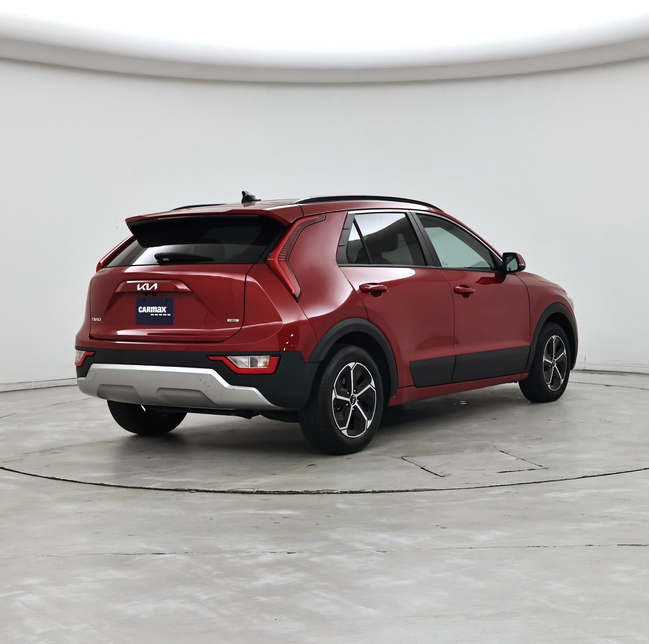 Thumbnail: 2023 Kia Niro - 8