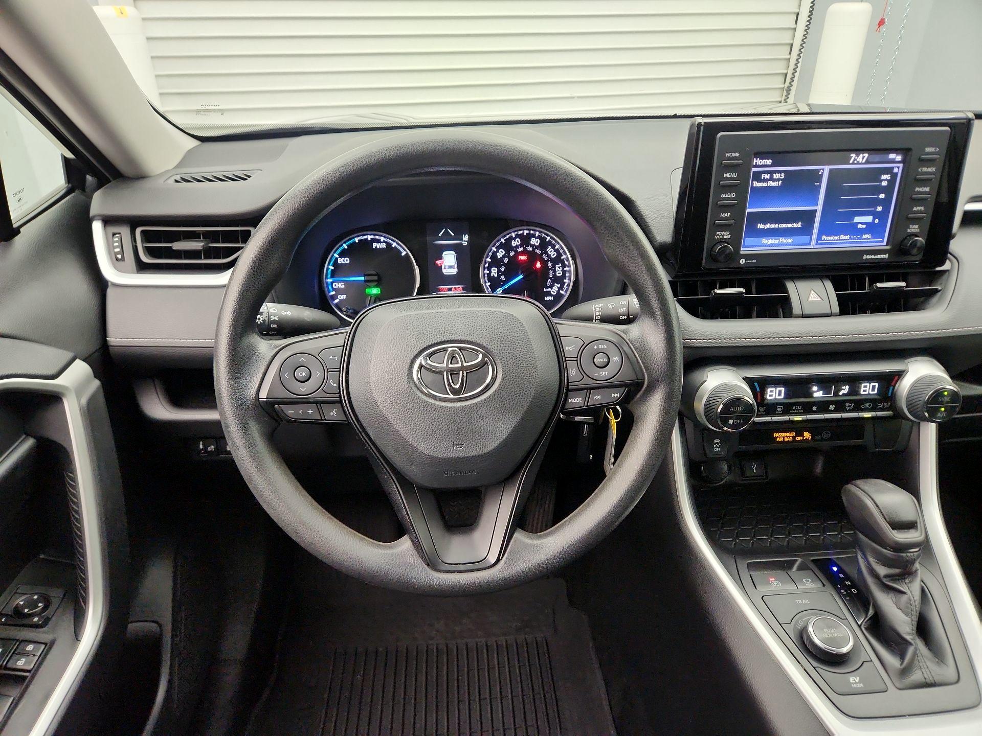 Thumbnail: 2021 Toyota RAV4 - 10