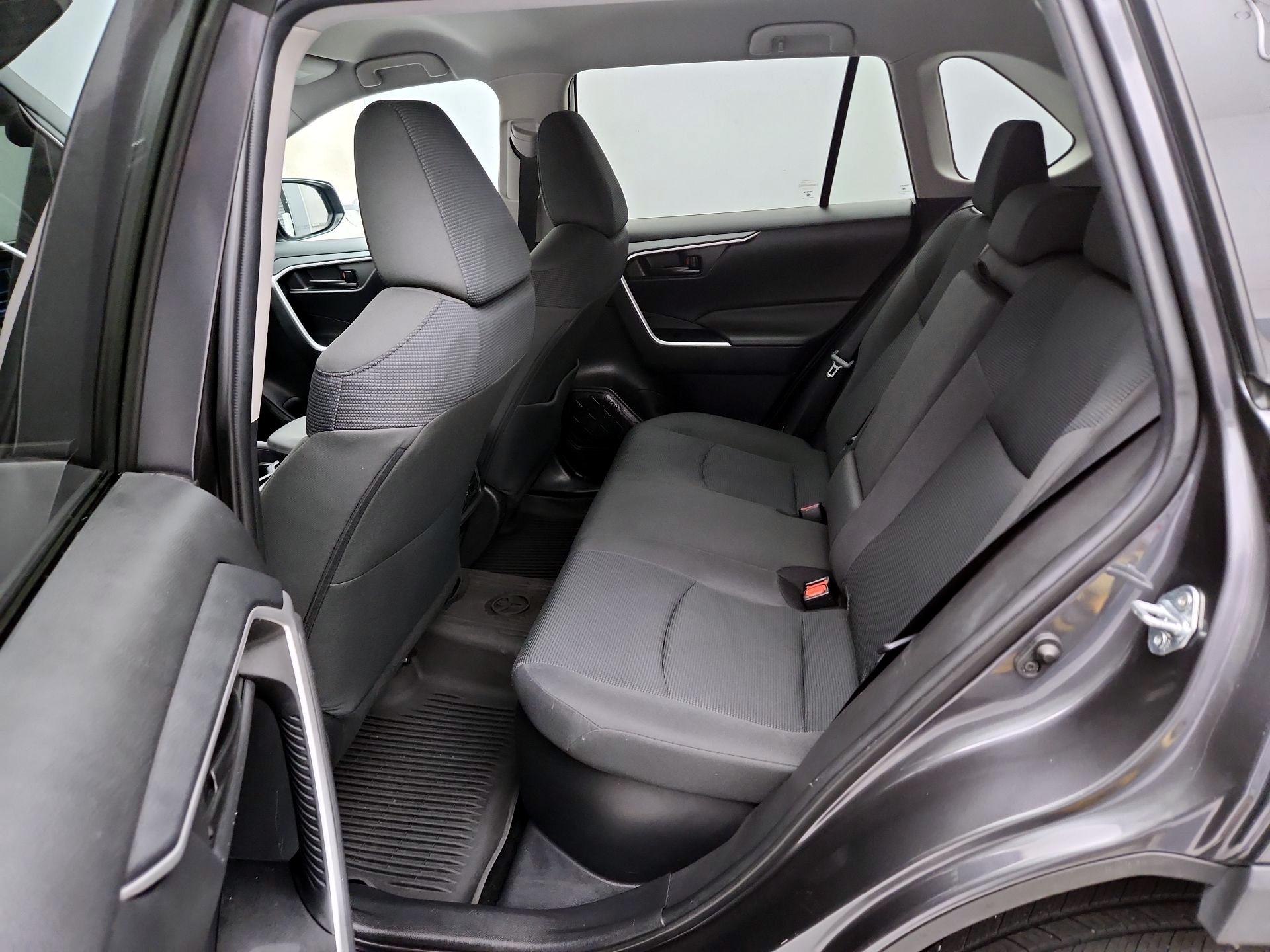 Thumbnail: 2021 Toyota RAV4 - 19