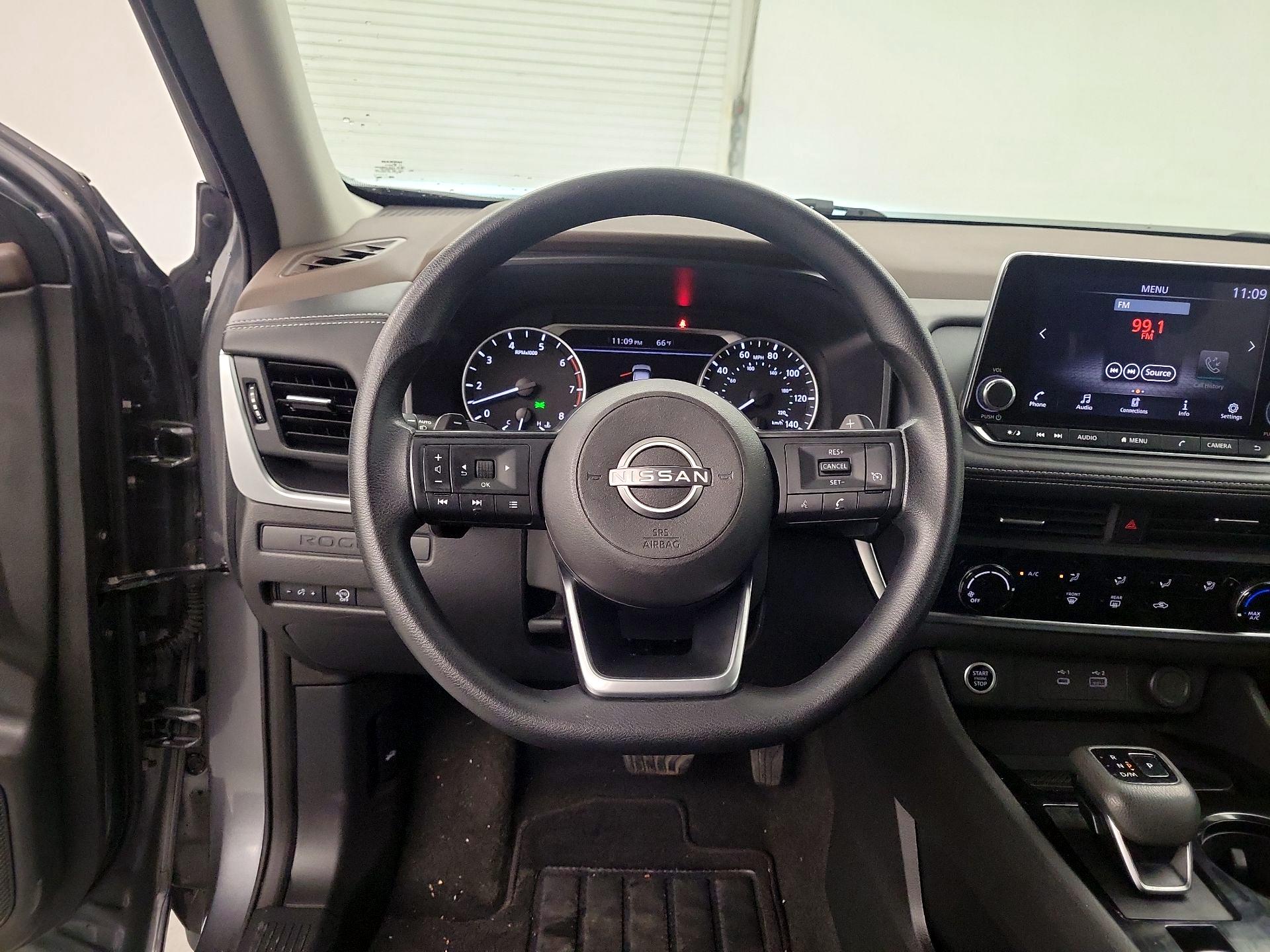 Thumbnail: 2023 Nissan Rogue - 10