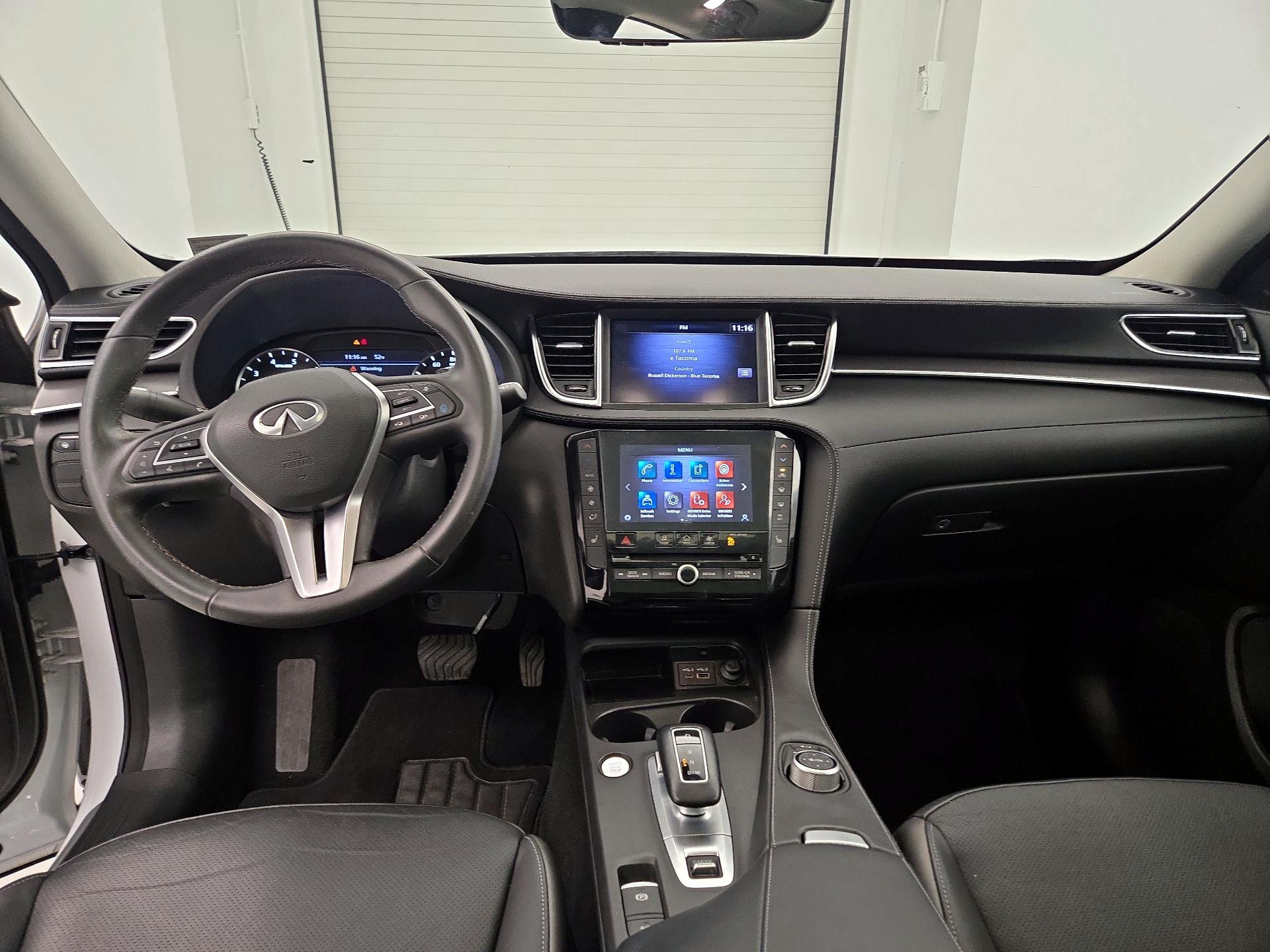 Thumbnail: 2023 INFINITI QX50 - 9