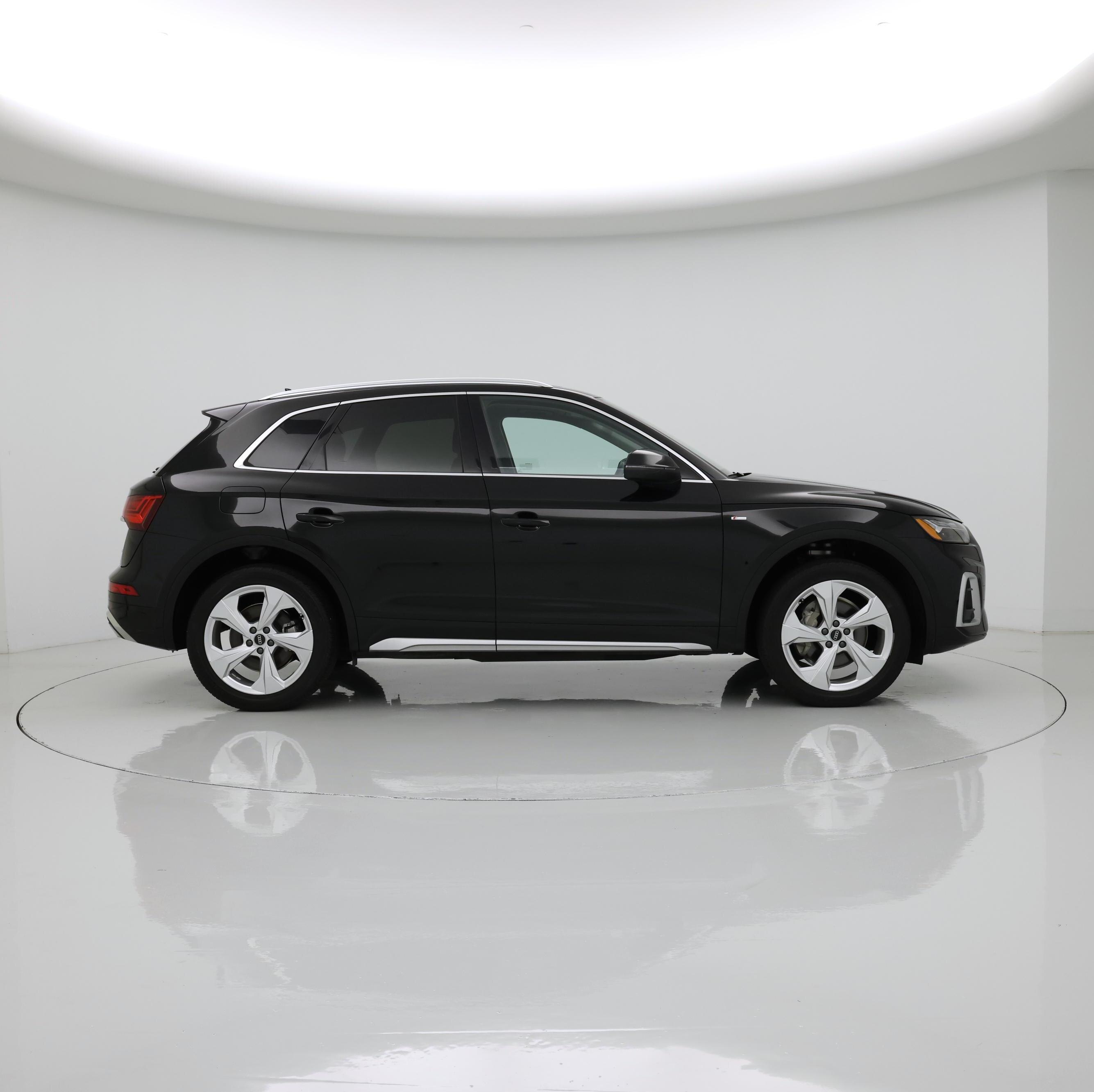 Thumbnail: 2023 Audi Q5 - 7