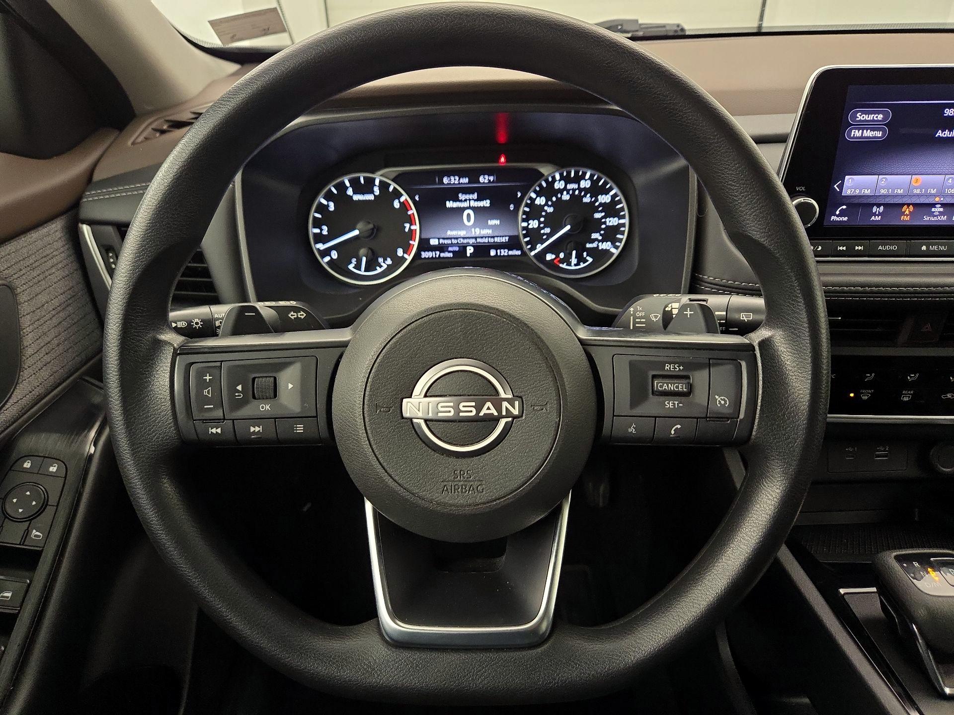 Thumbnail: 2023 Nissan Rogue - 10