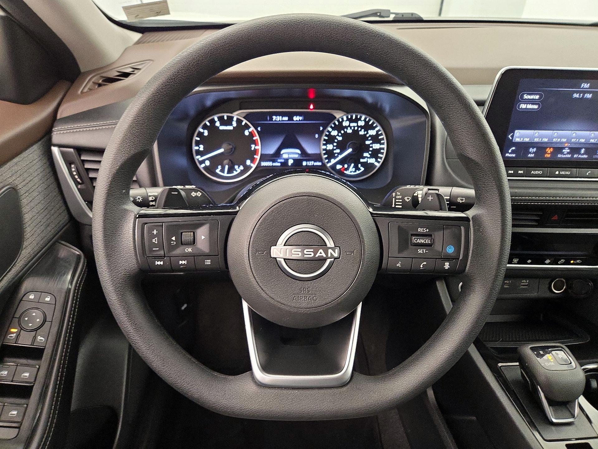 Thumbnail: 2023 Nissan Rogue - 10