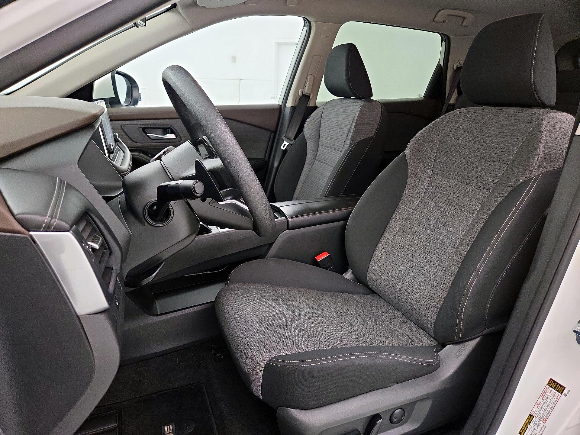 Thumbnail: 2023 Nissan Rogue - 11