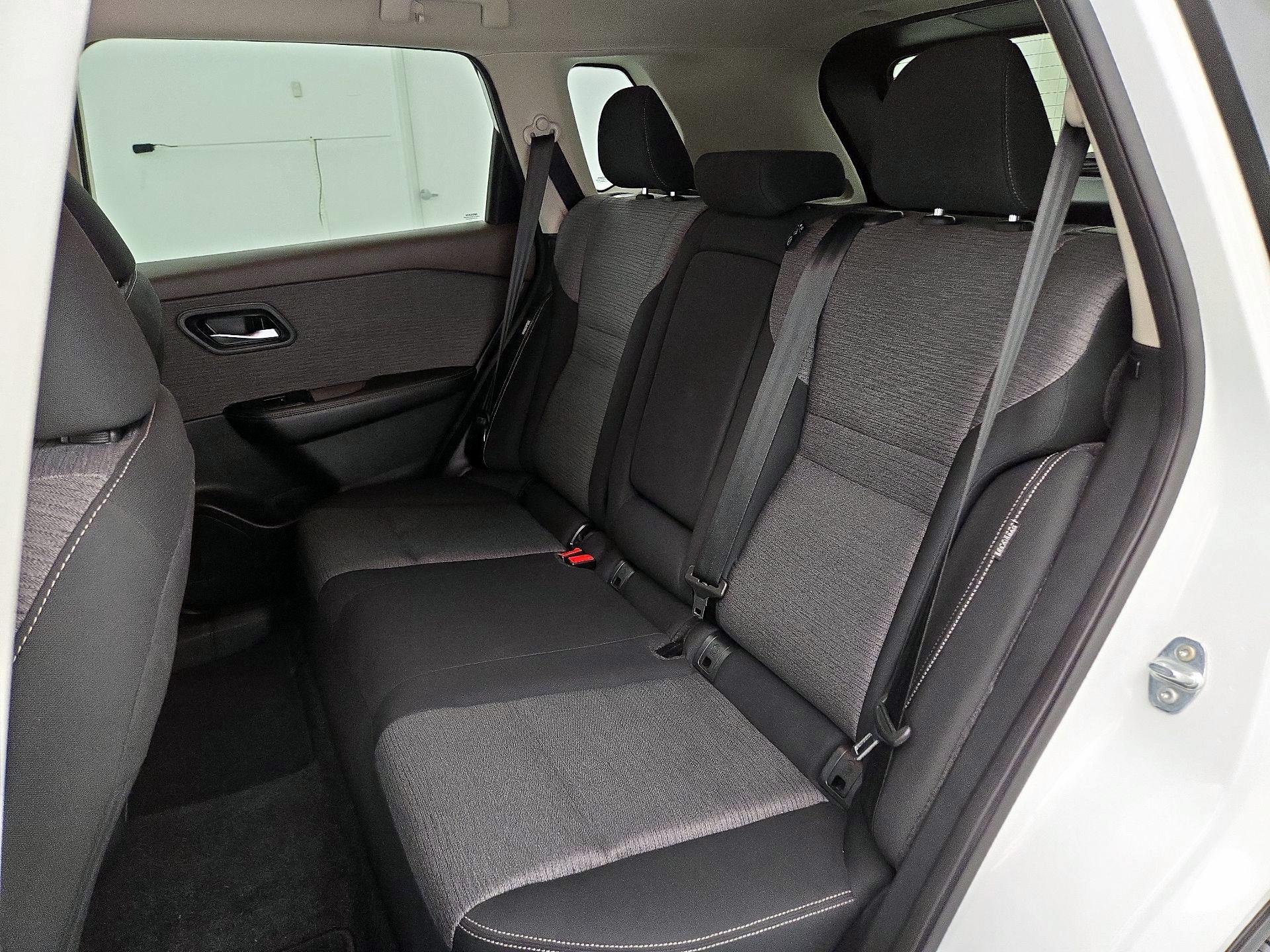 Thumbnail: 2023 Nissan Rogue - 19