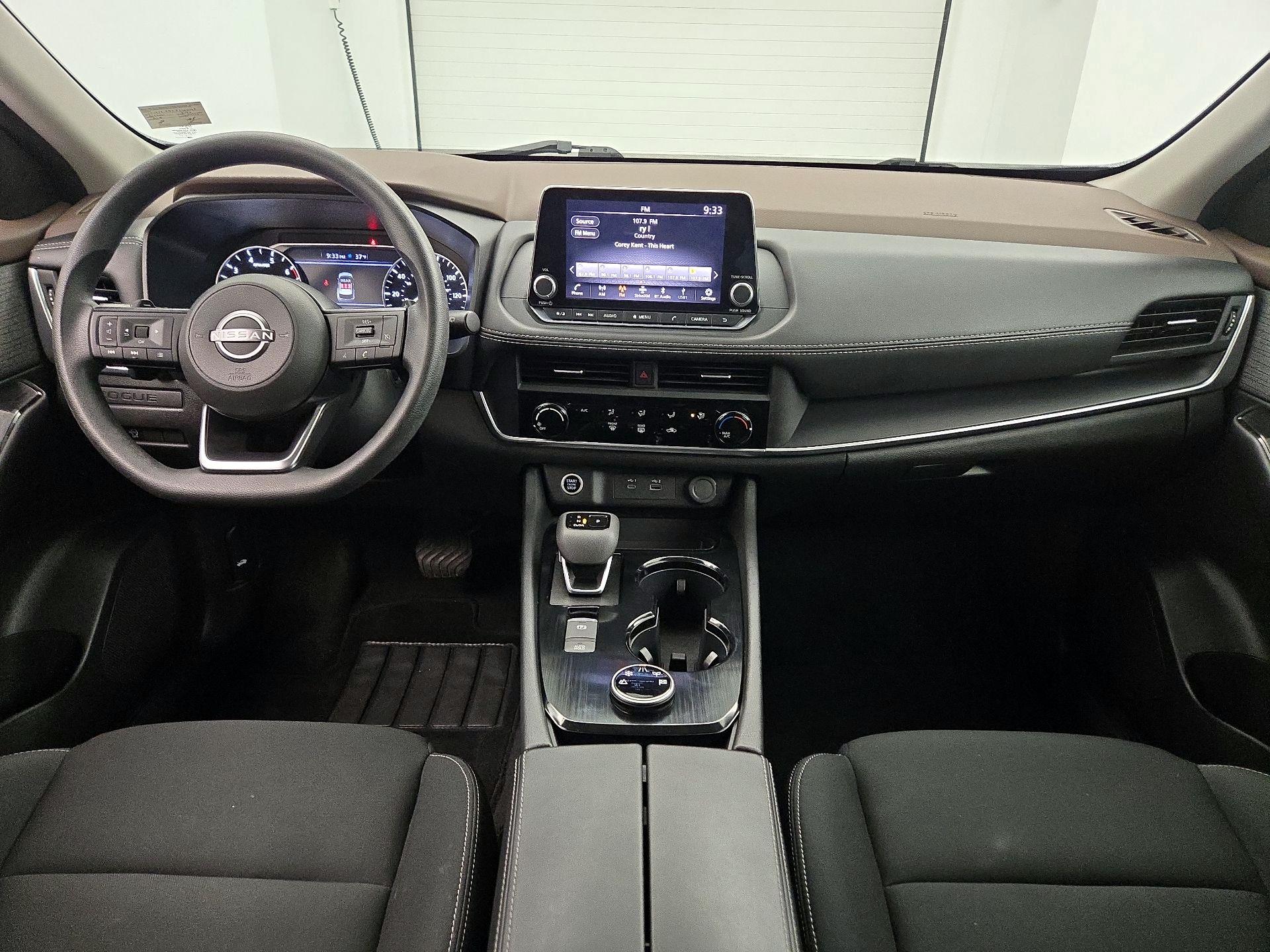 Thumbnail: 2023 Nissan Rogue - 9