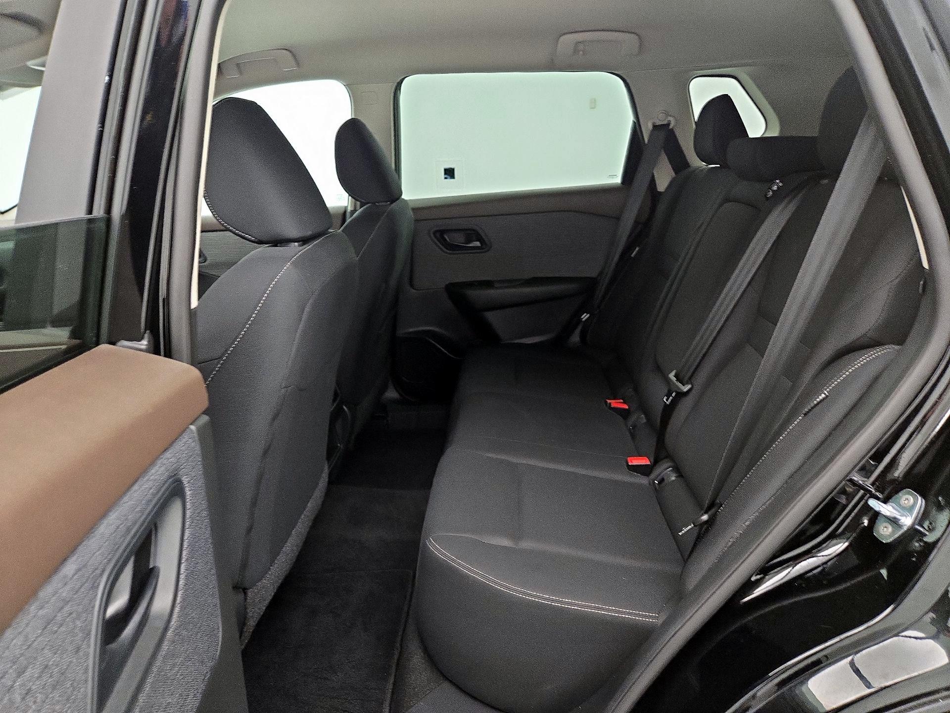 Thumbnail: 2023 Nissan Rogue - 19