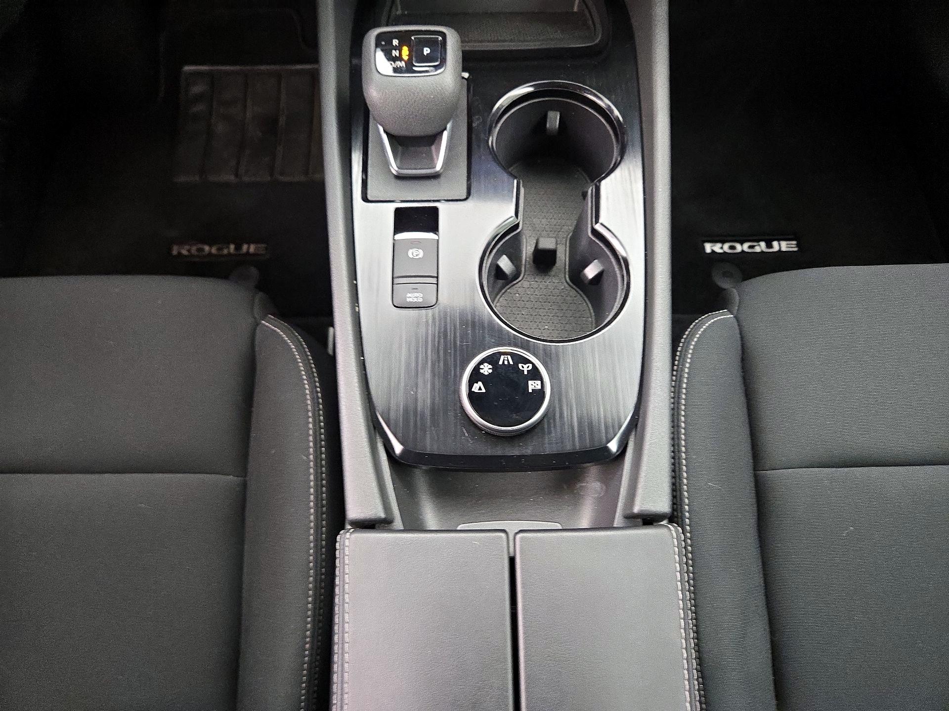 Thumbnail: 2023 Nissan Rogue - 17