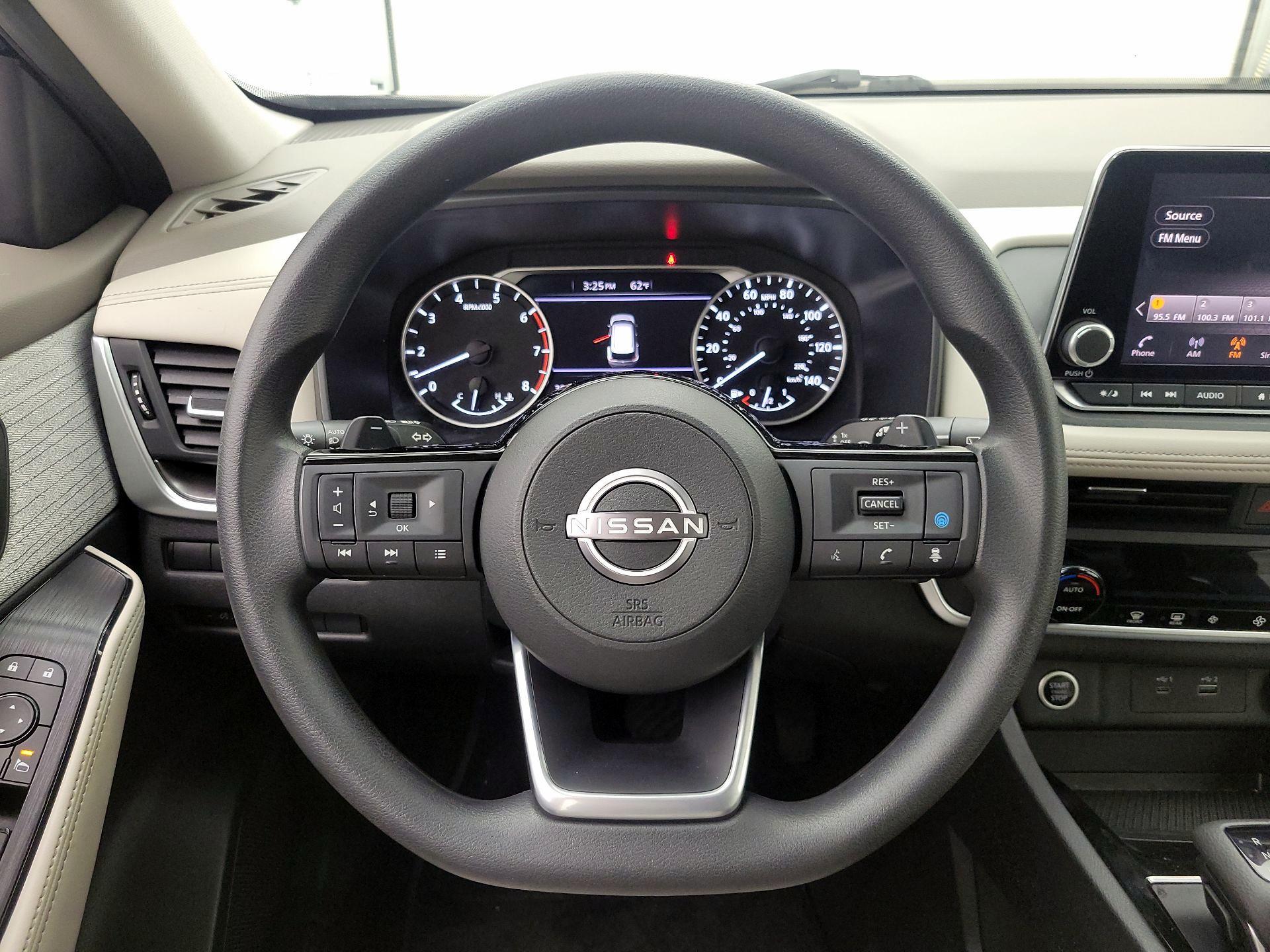 Thumbnail: 2023 Nissan Rogue - 10