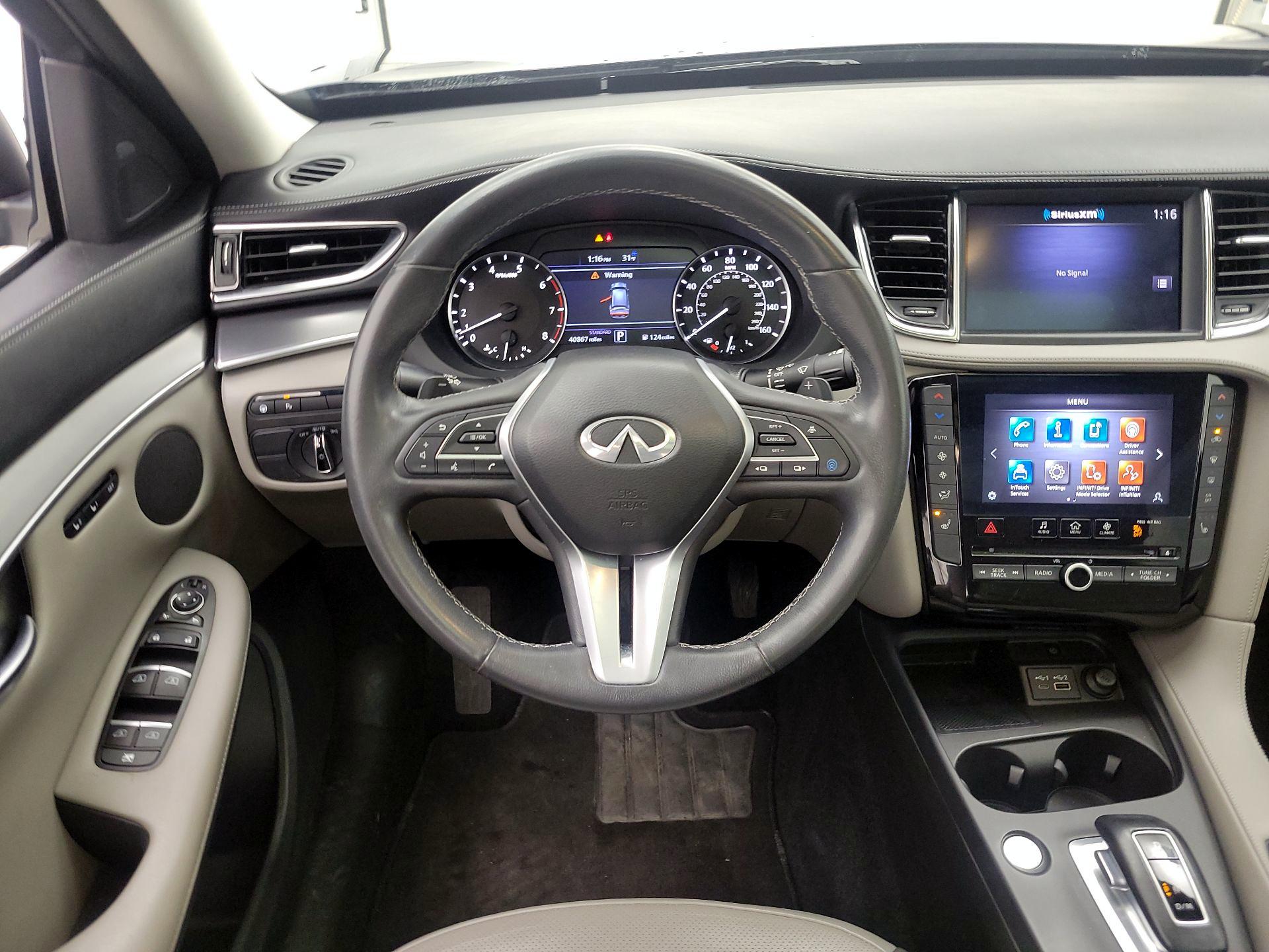 Thumbnail: 2023 INFINITI QX50 - 10