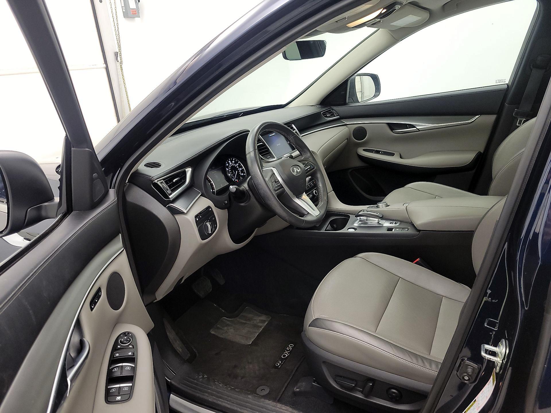 Thumbnail: 2023 INFINITI QX50 - 11