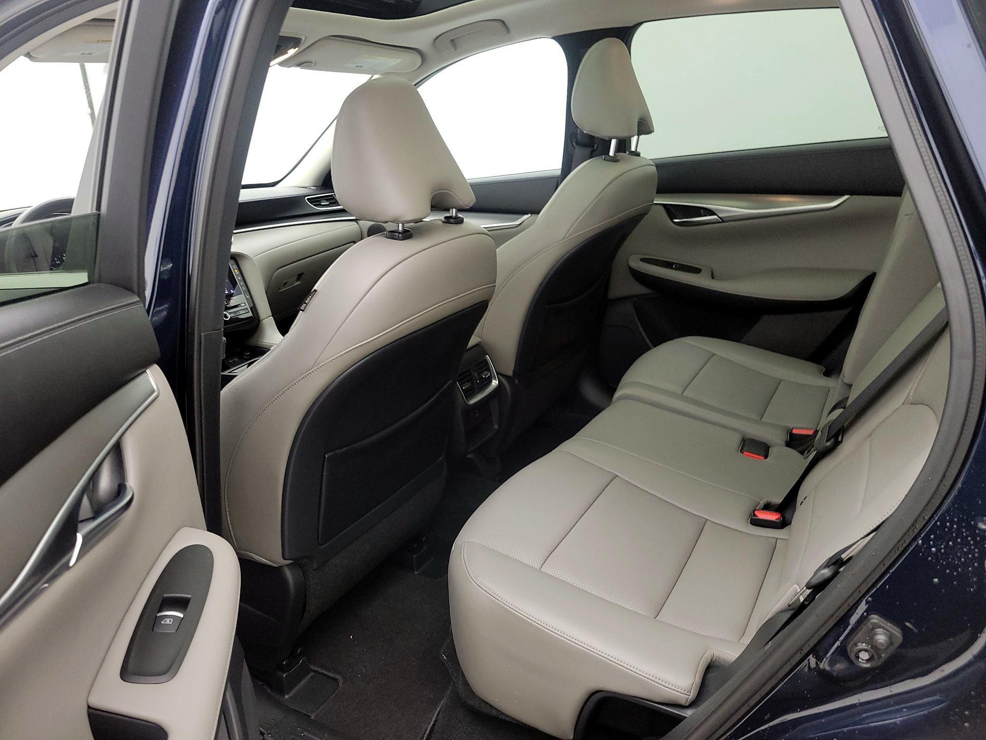 Thumbnail: 2023 INFINITI QX50 - 20