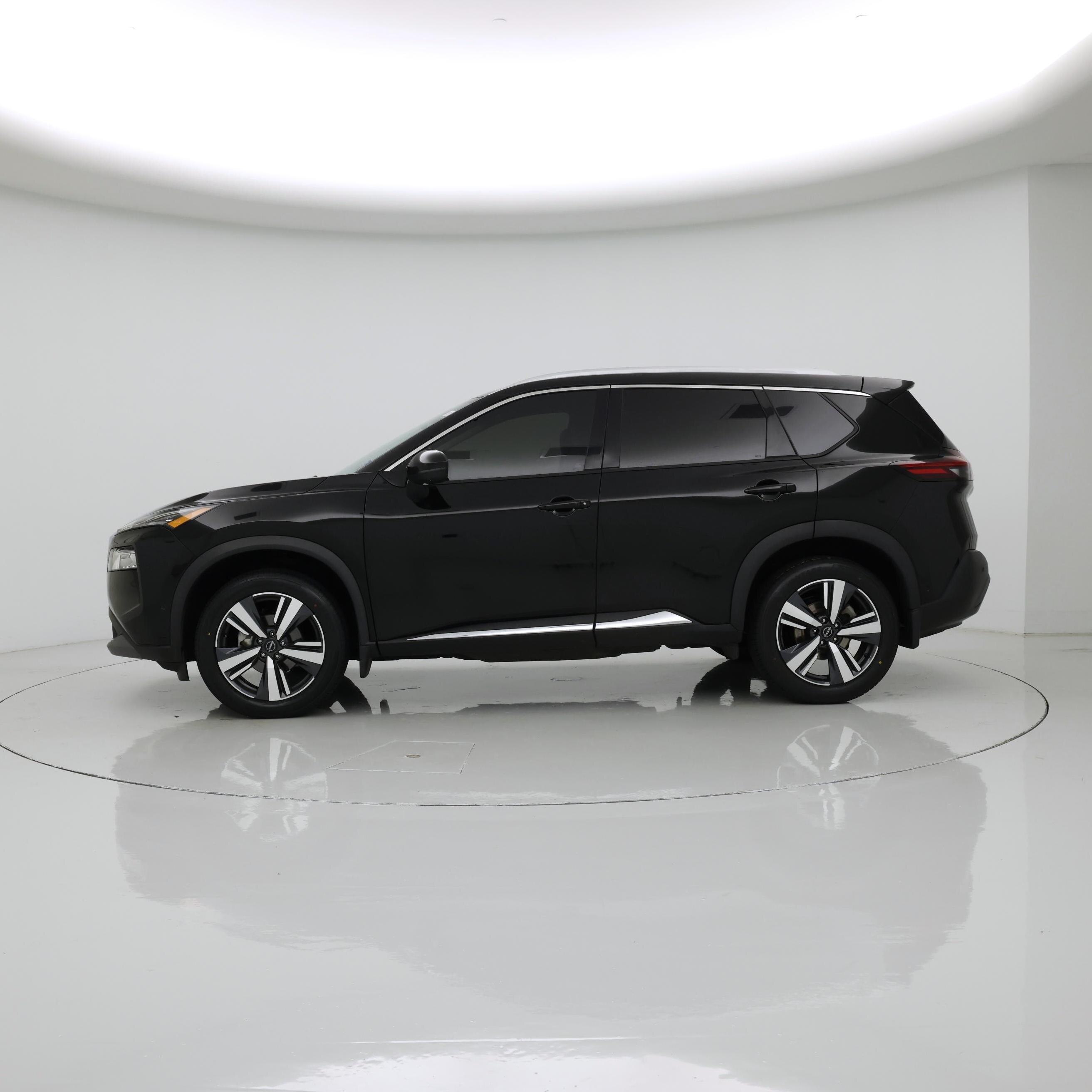 Thumbnail: 2023 Nissan Rogue - 3