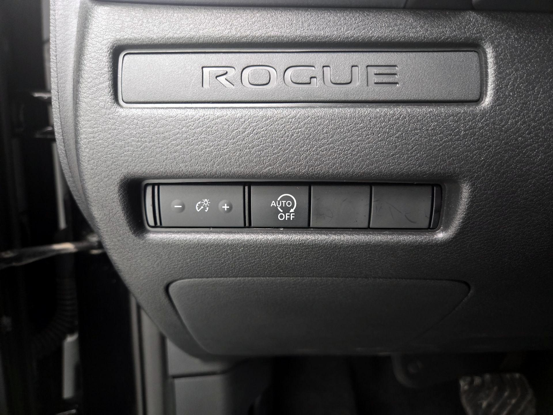 Thumbnail: 2023 Nissan Rogue - 13