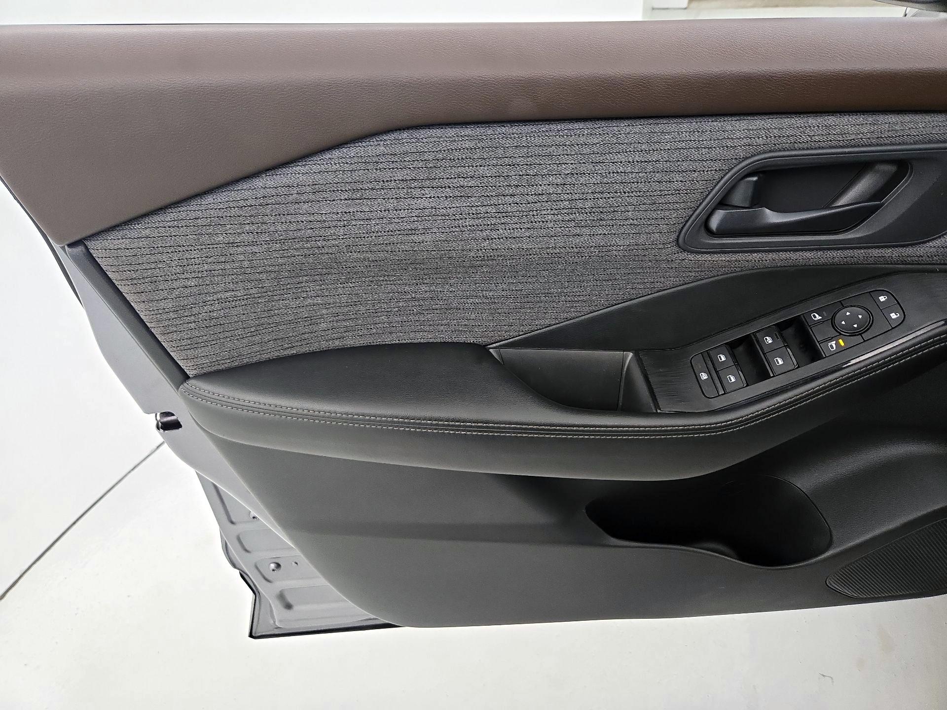 Thumbnail: 2021 Nissan Rogue - 12