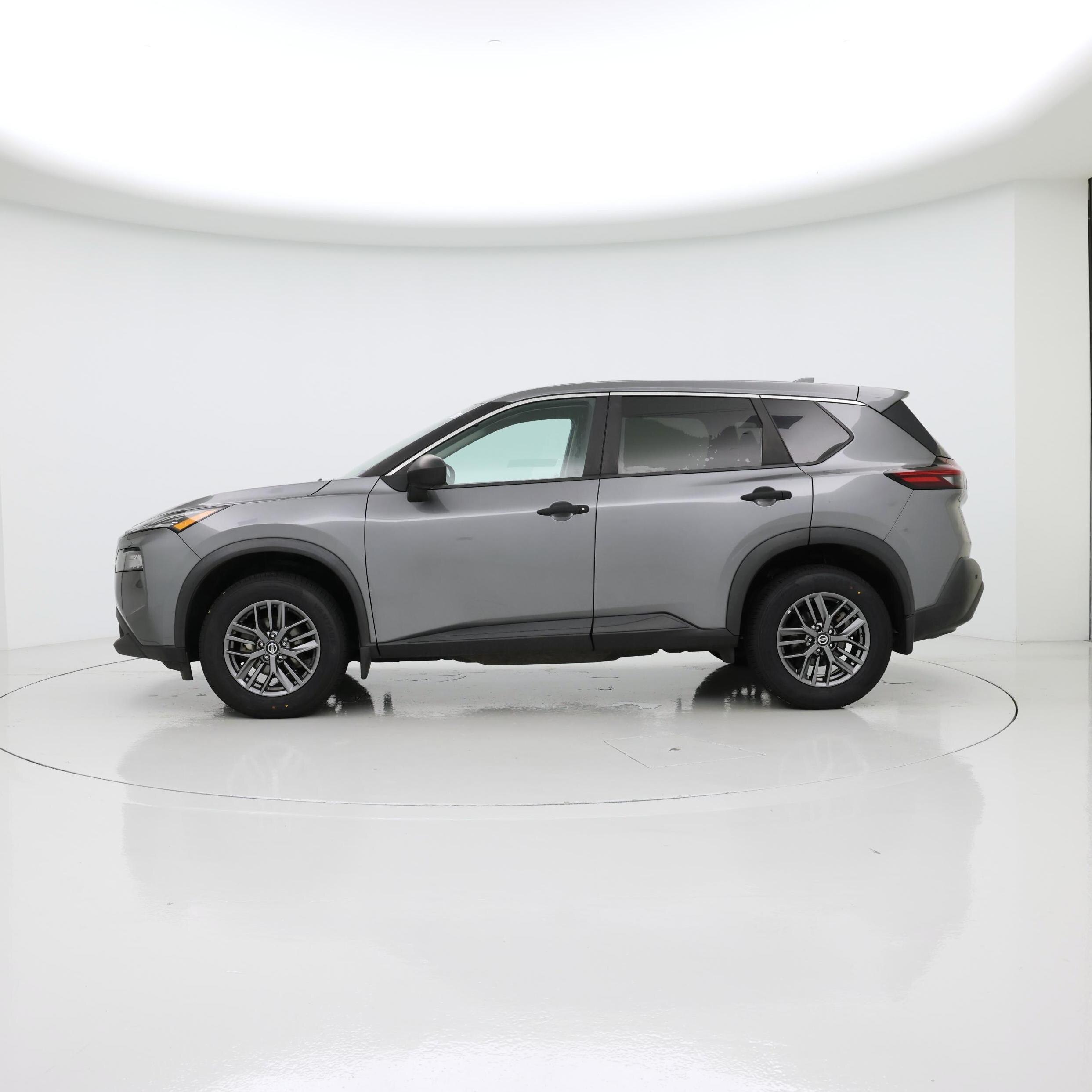Thumbnail: 2021 Nissan Rogue - 3