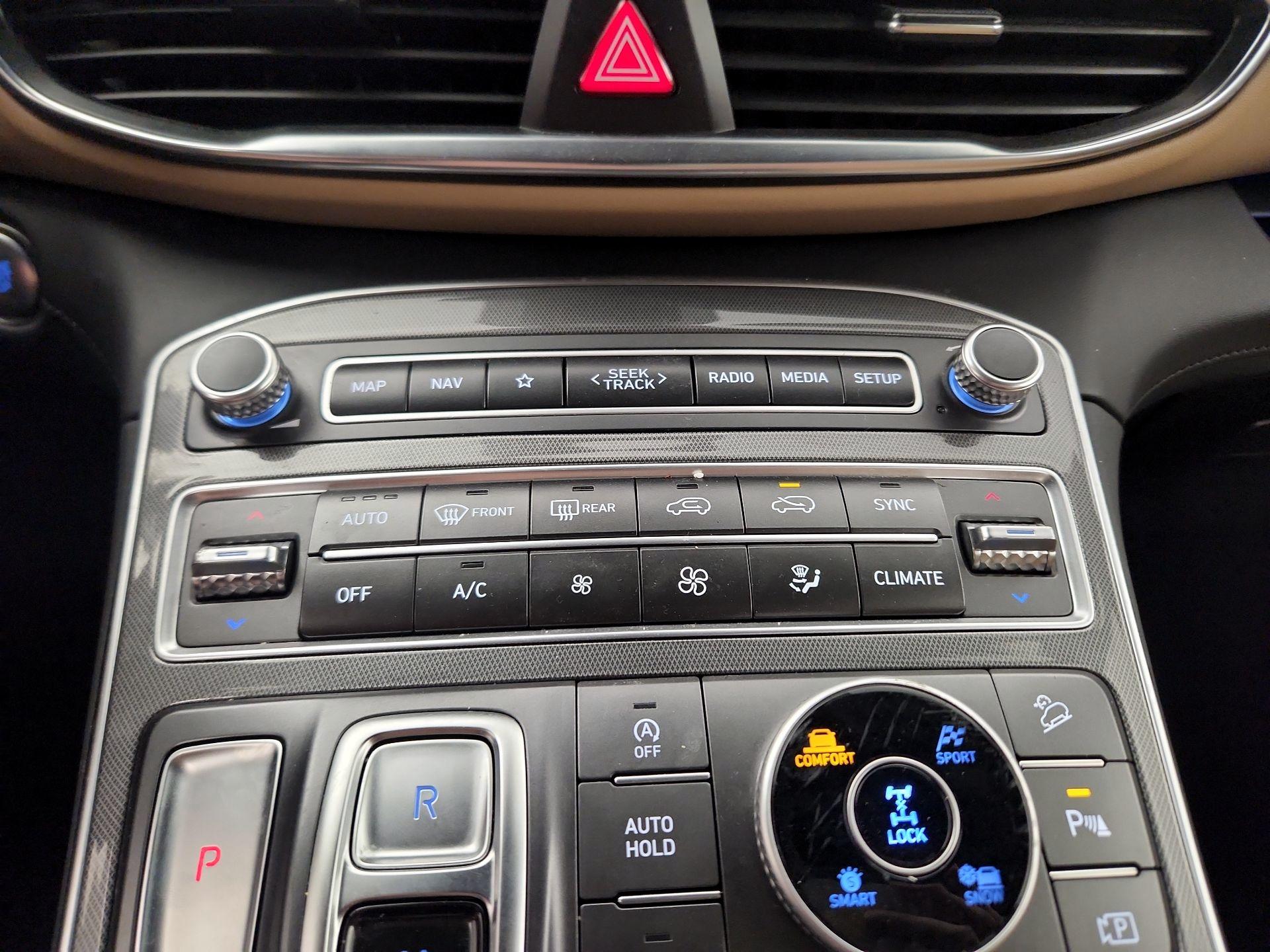 Thumbnail: 2023 Hyundai Santa Fe - 17