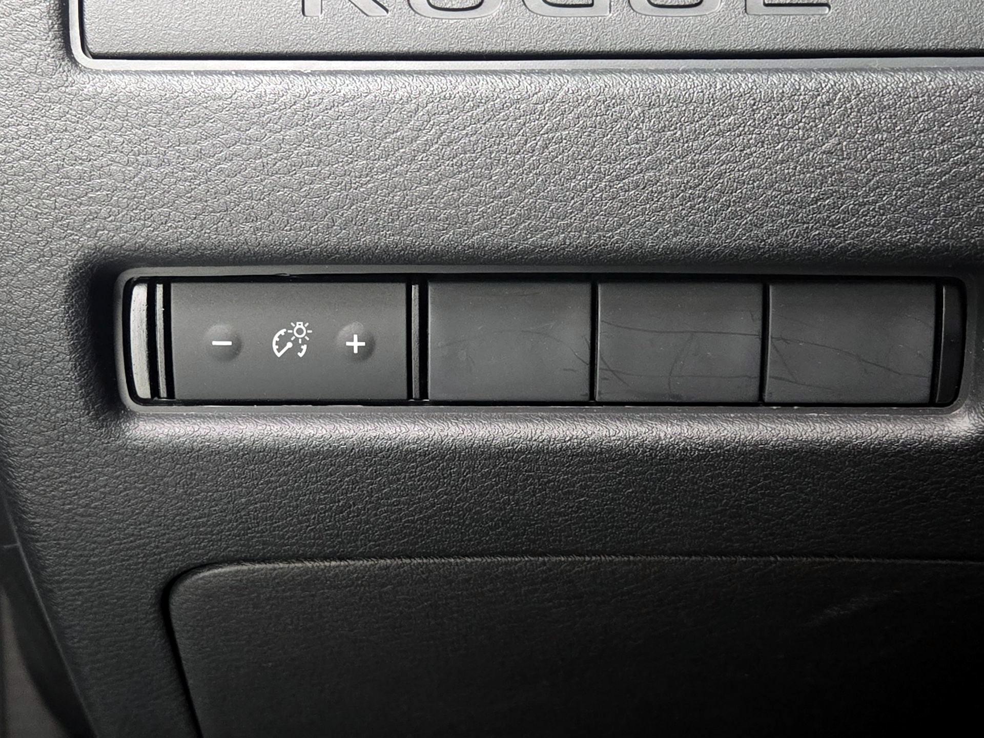 Thumbnail: 2023 Nissan Rogue - 13