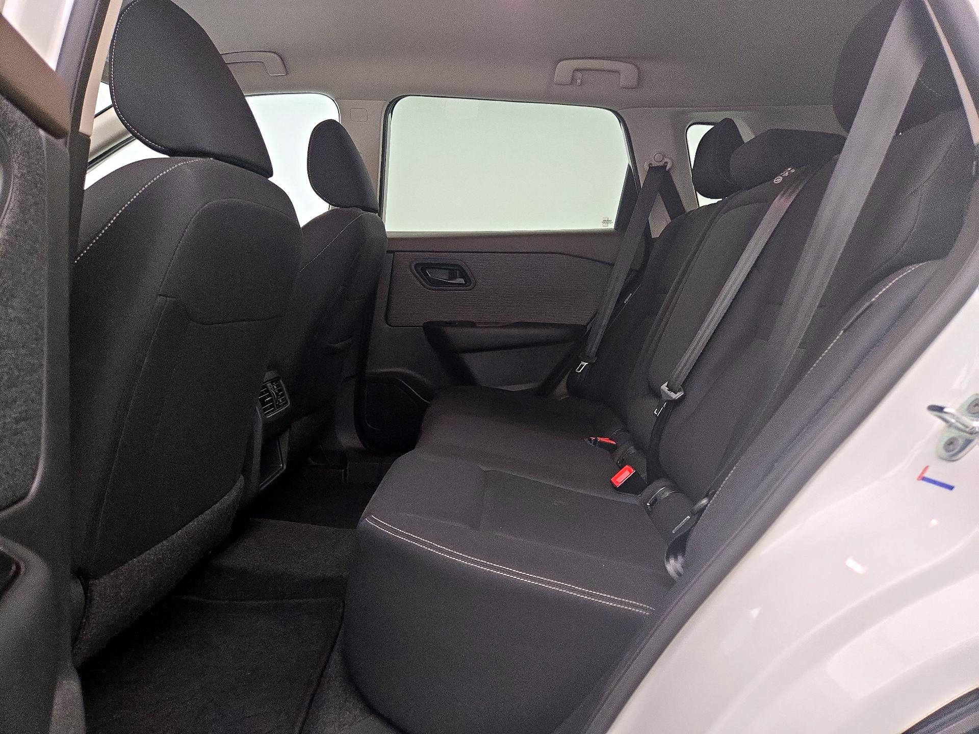 Thumbnail: 2023 Nissan Rogue - 19