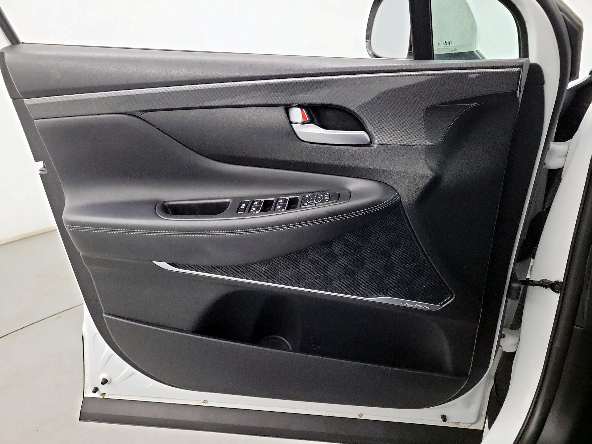 Thumbnail: 2023 Hyundai Santa Fe - 12