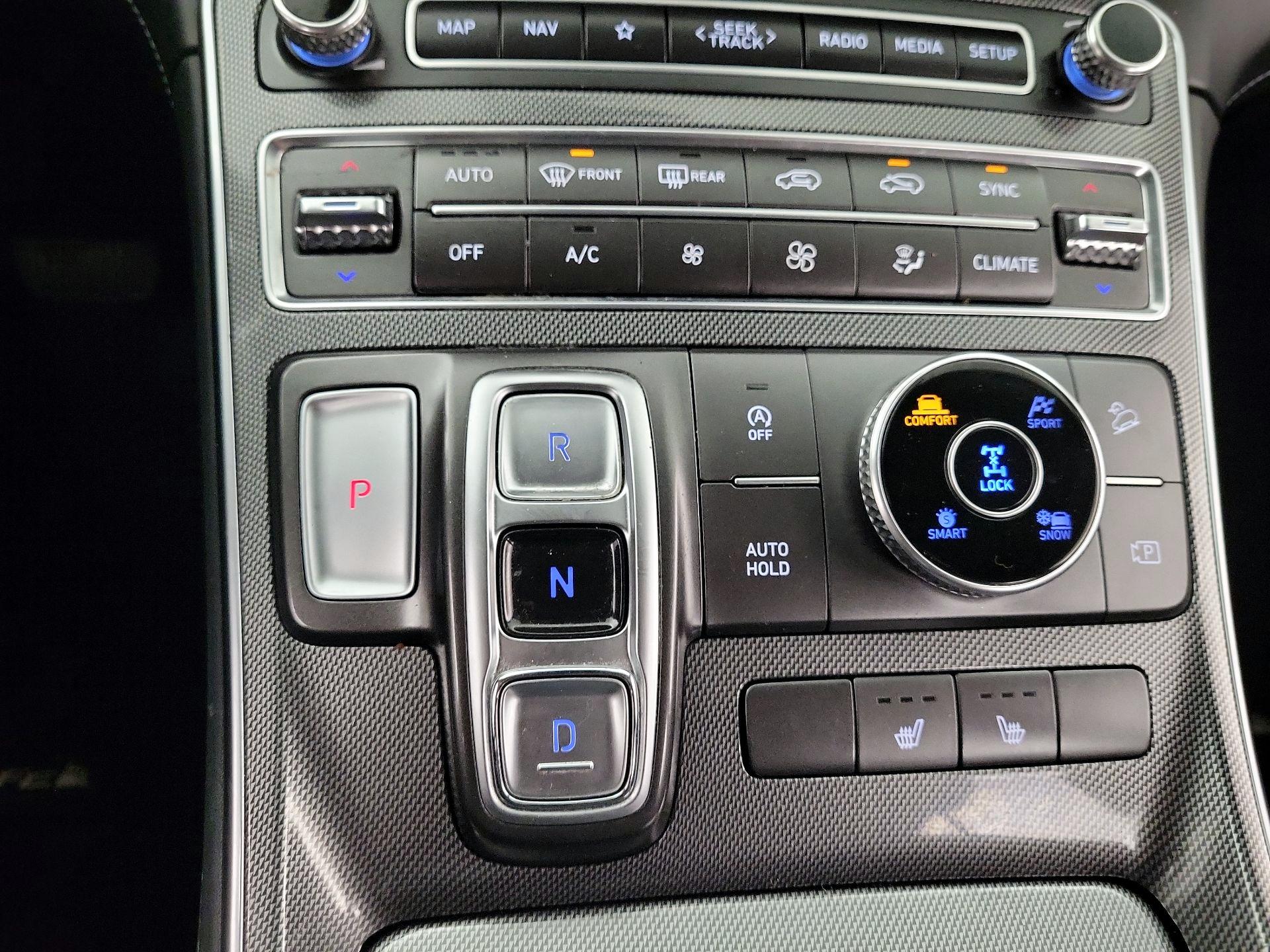 Thumbnail: 2023 Hyundai Santa Fe - 18