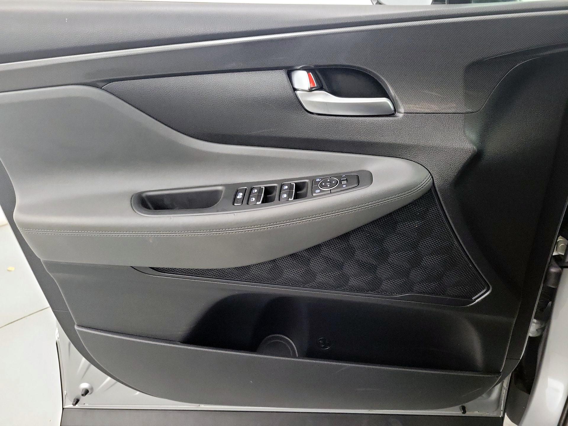 Thumbnail: 2023 Hyundai Santa Fe - 12